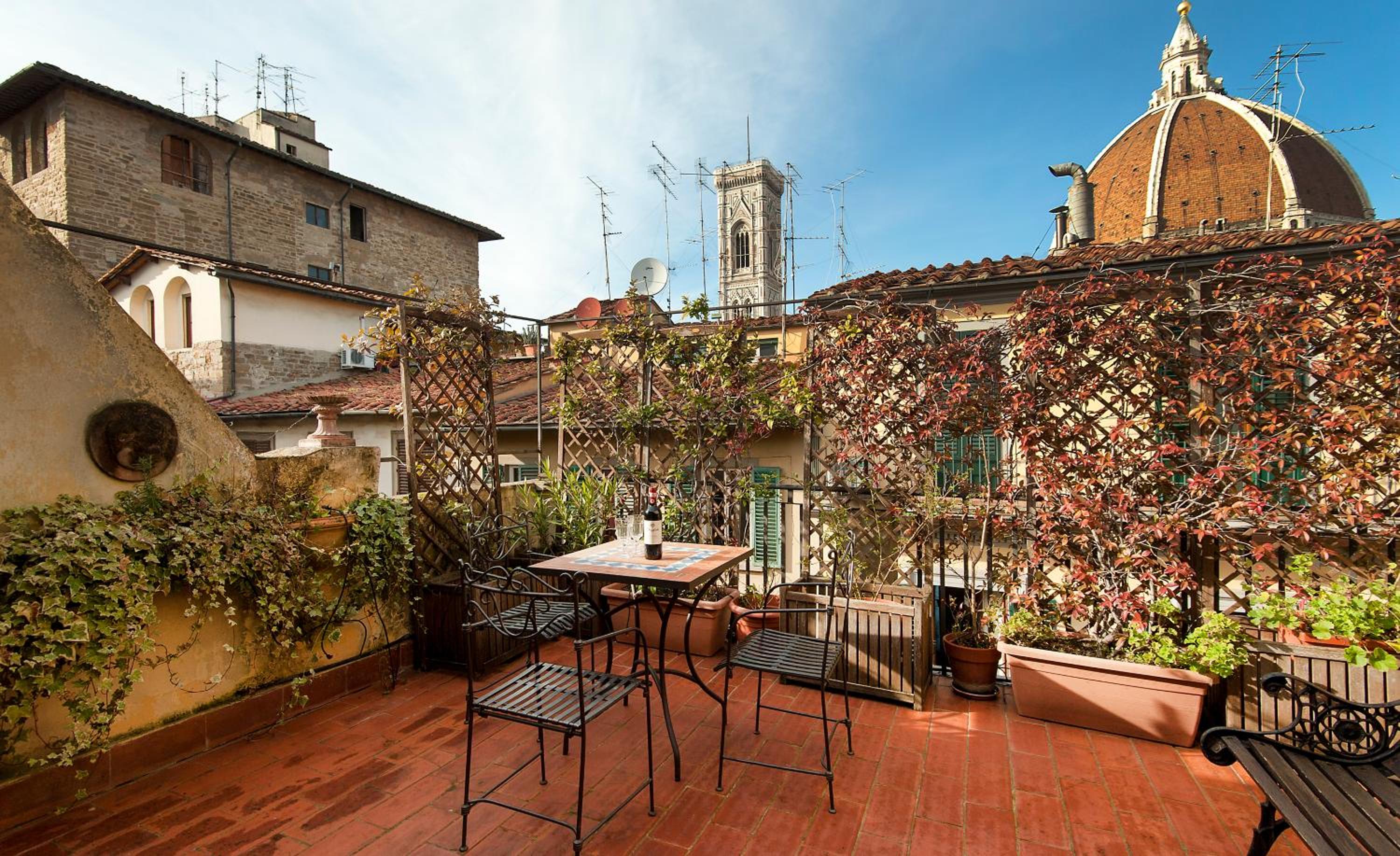 Studio with Terrace - Top Floor photo 2