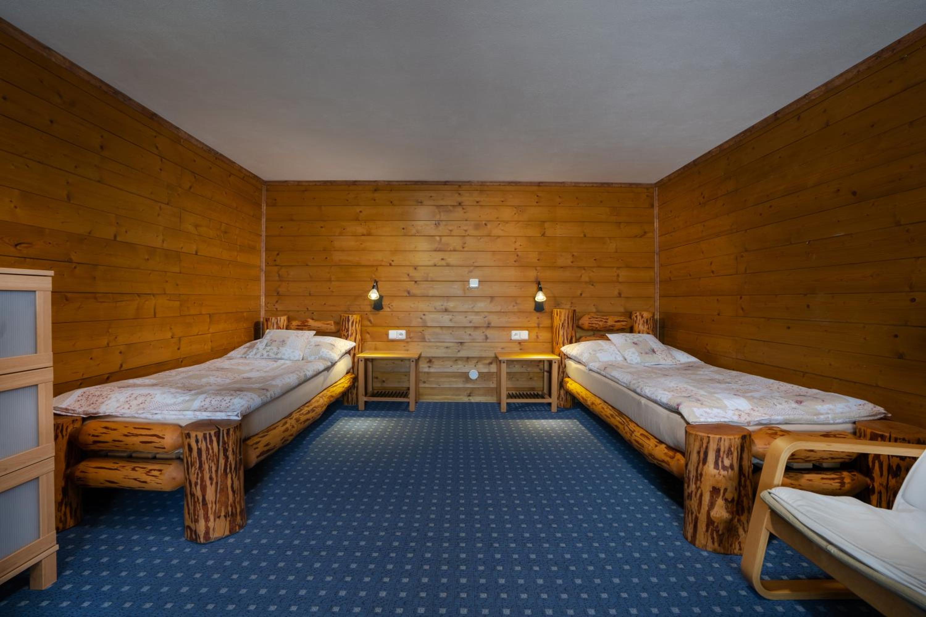 Deluxe Quadruple Room photo 3