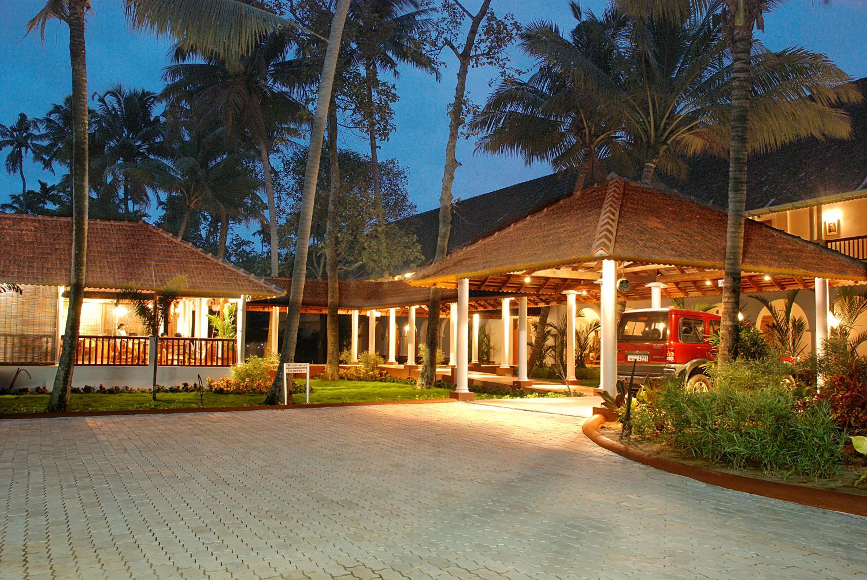  Superior Pool Deck Lake Front Room (20% Off on Laundry service and 15% off on session of Spa) - Photo 3