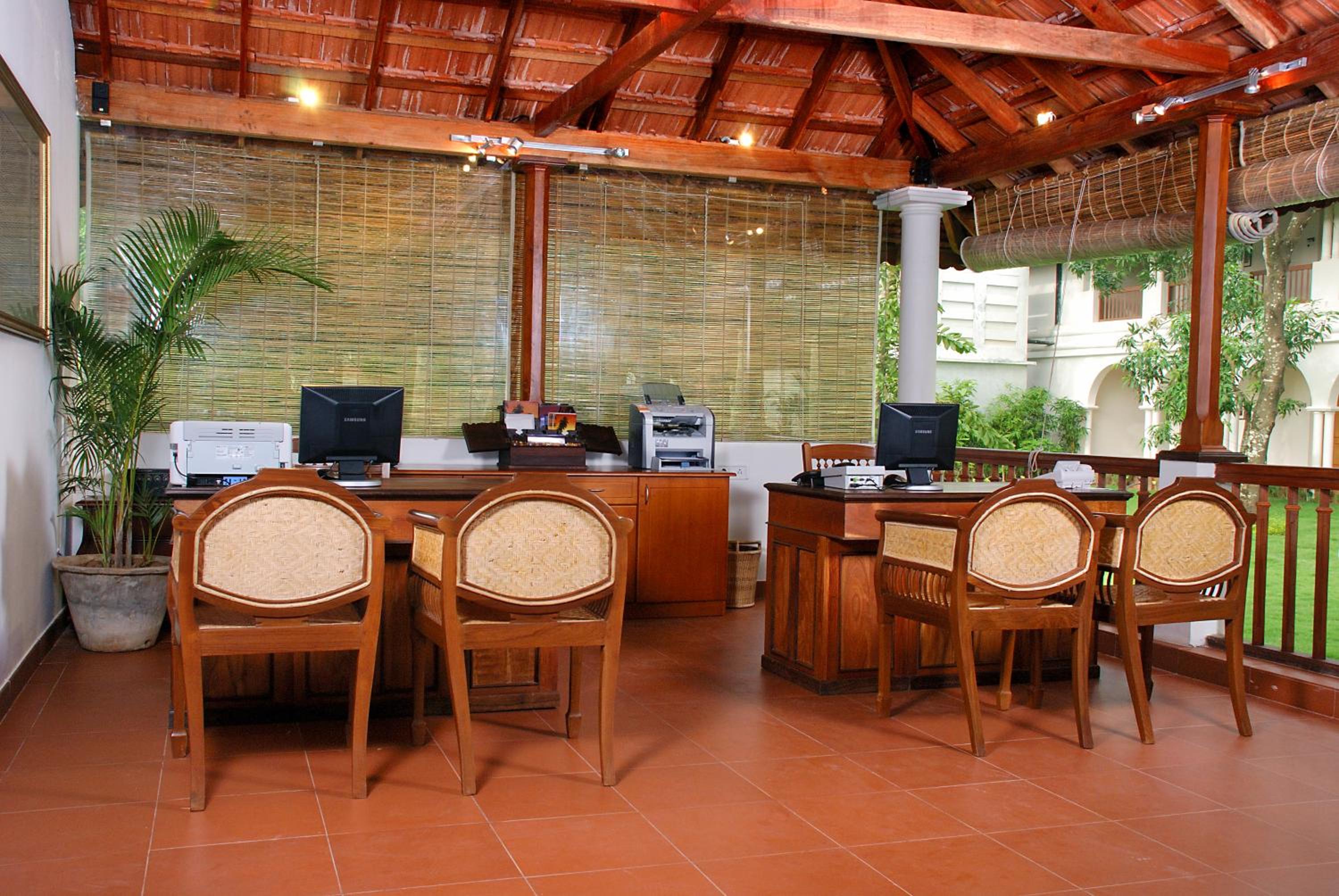  Superior Pool Deck Lake Front Room (20% Off on Laundry service and 15% off on session of Spa) - Photo 5
