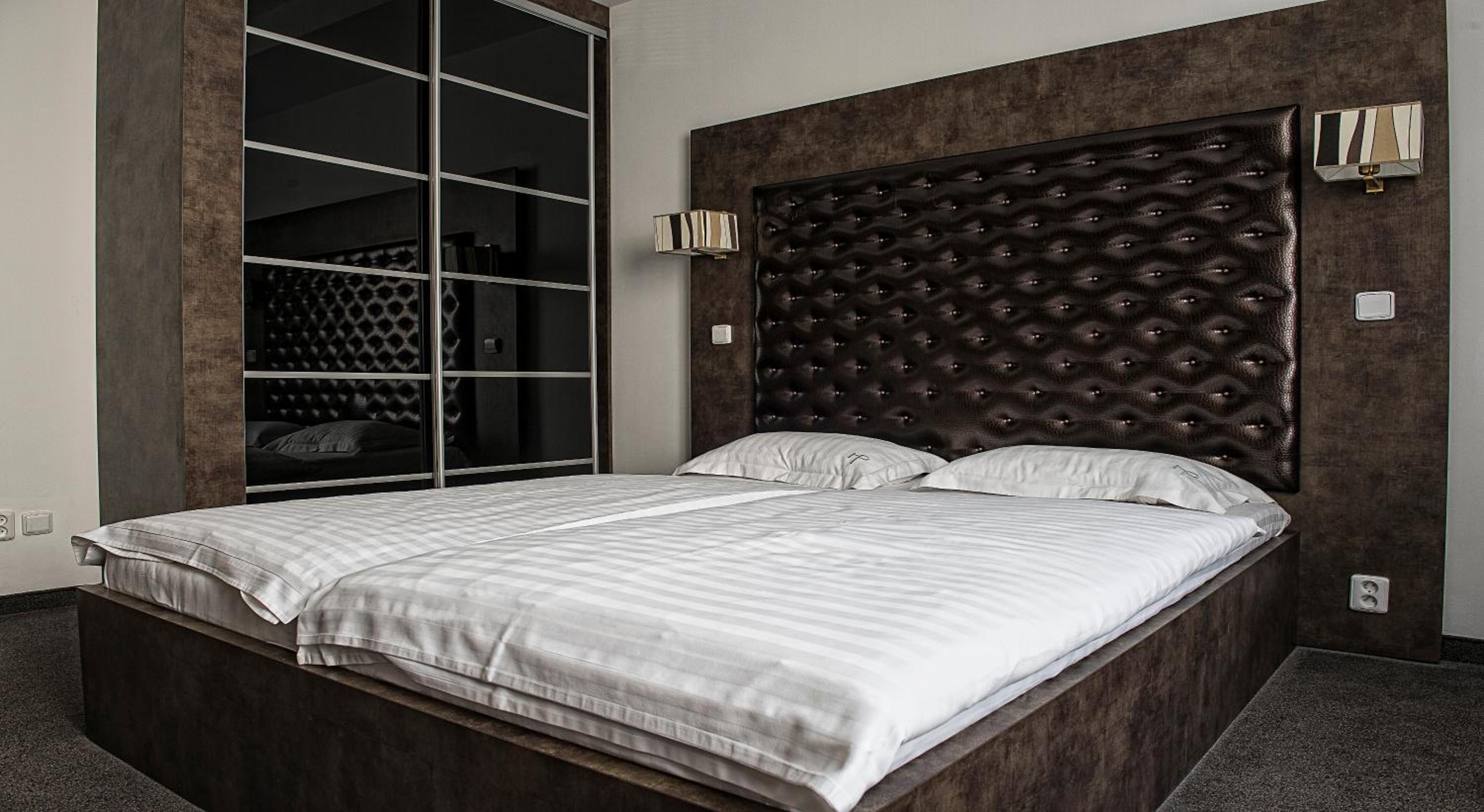 Double Room - Photo 1