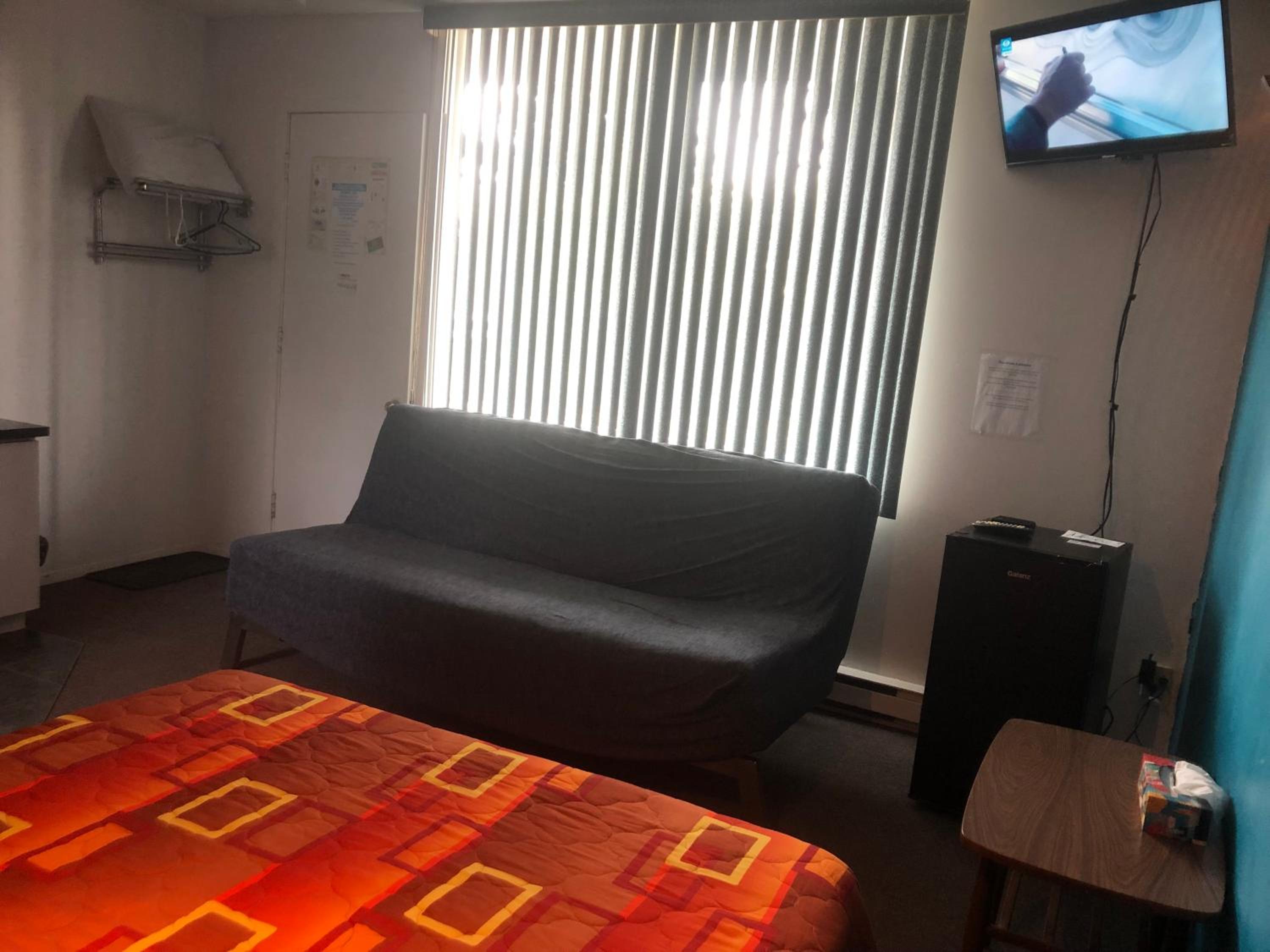Deluxe Double Room With Extra Bed photo 3