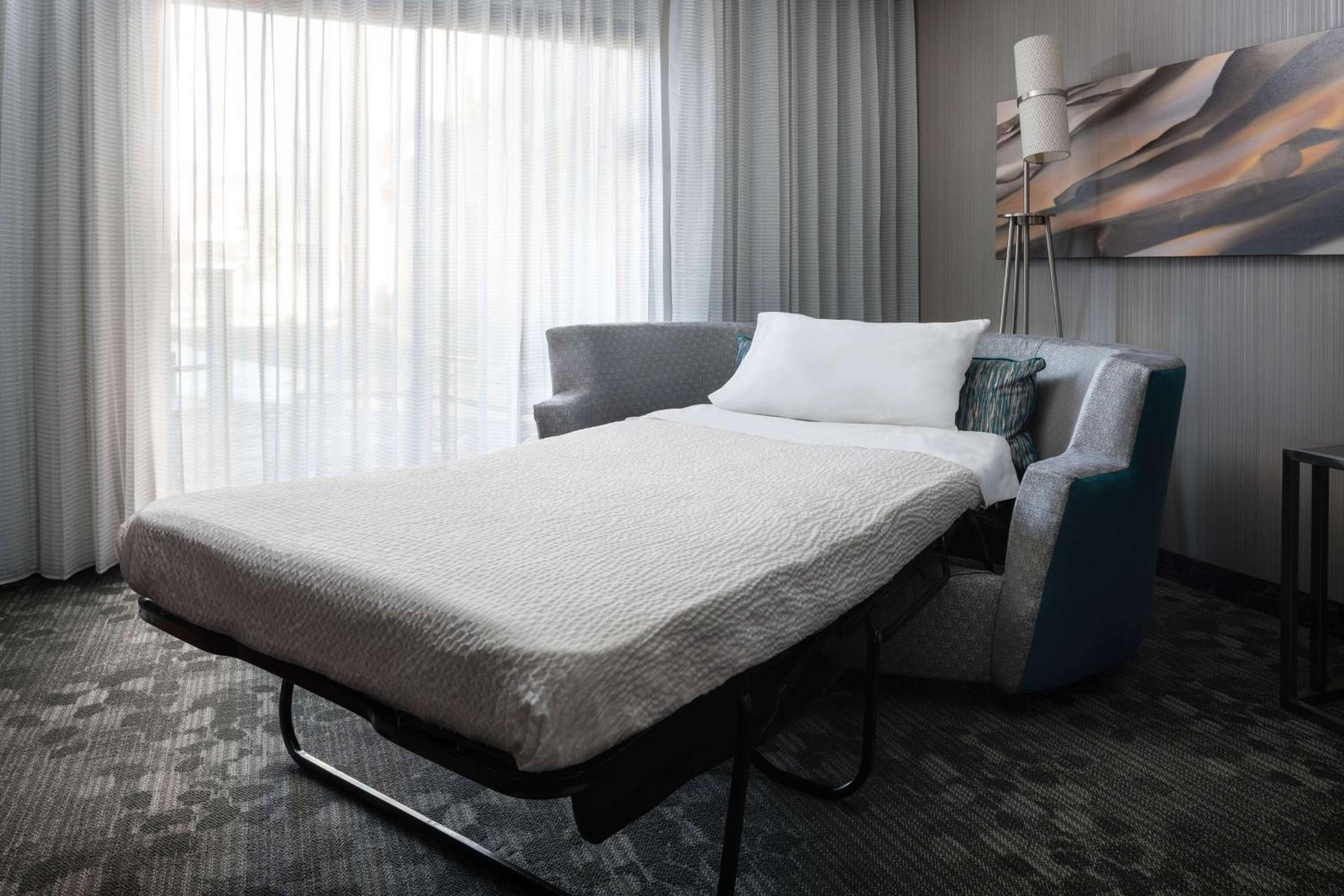 Deluxe King Room - Photo 5