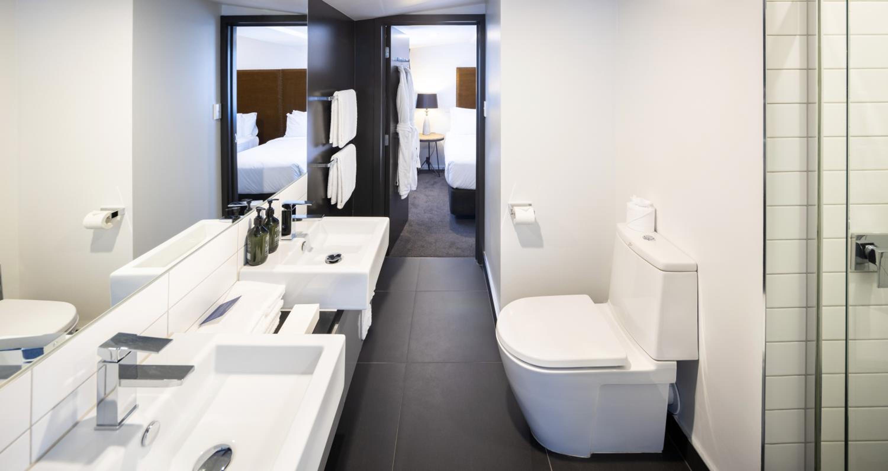 Three-Bedroom Suite thumbnail 6