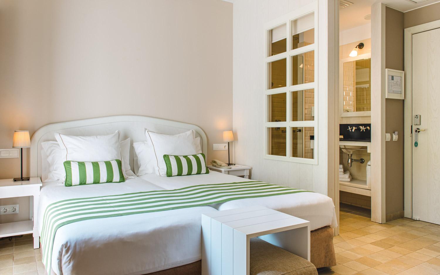 Double Room - Photo 4