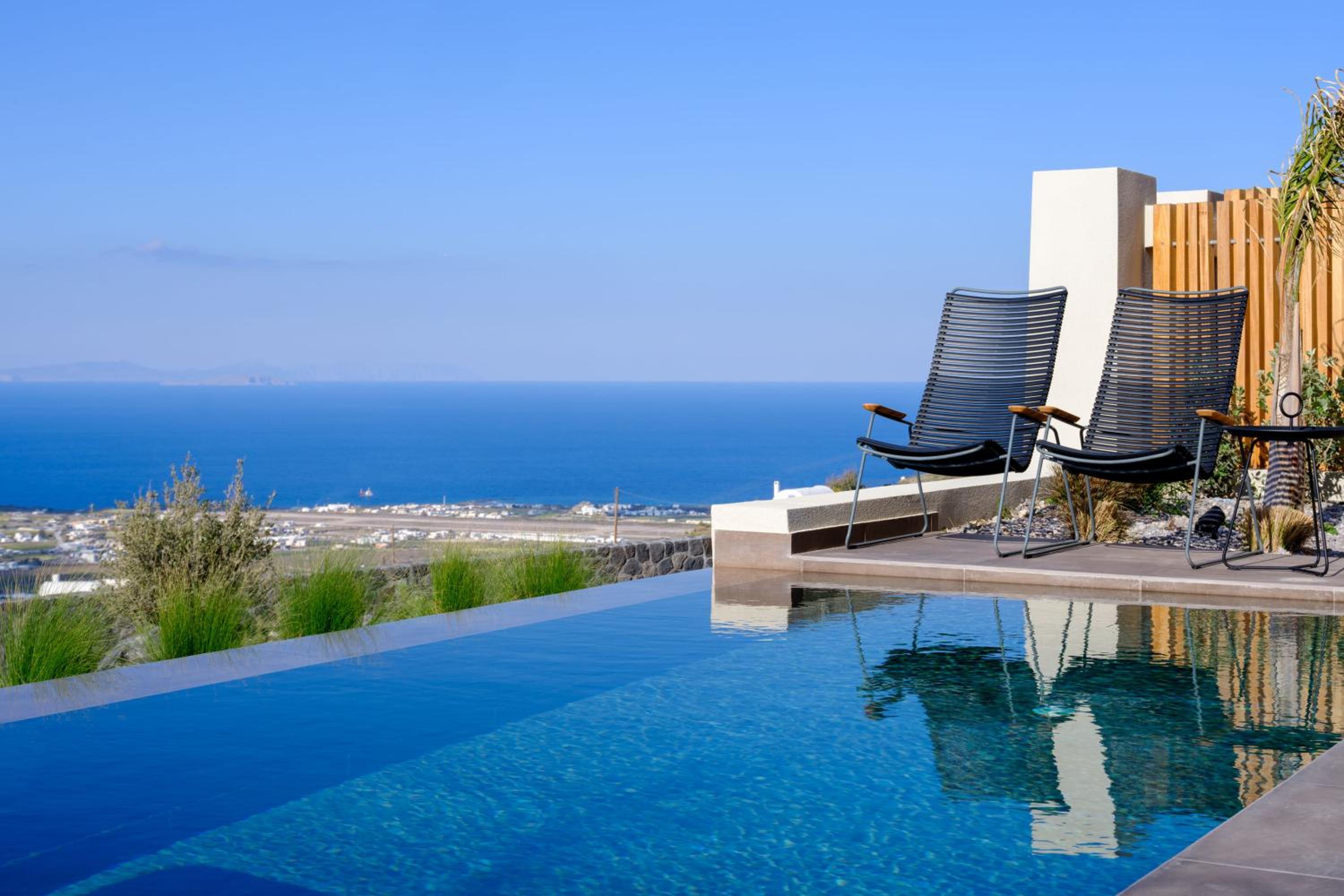 Executive Two Bedroom Suite with Private Heated Pool and Caldera View - Photo 13
