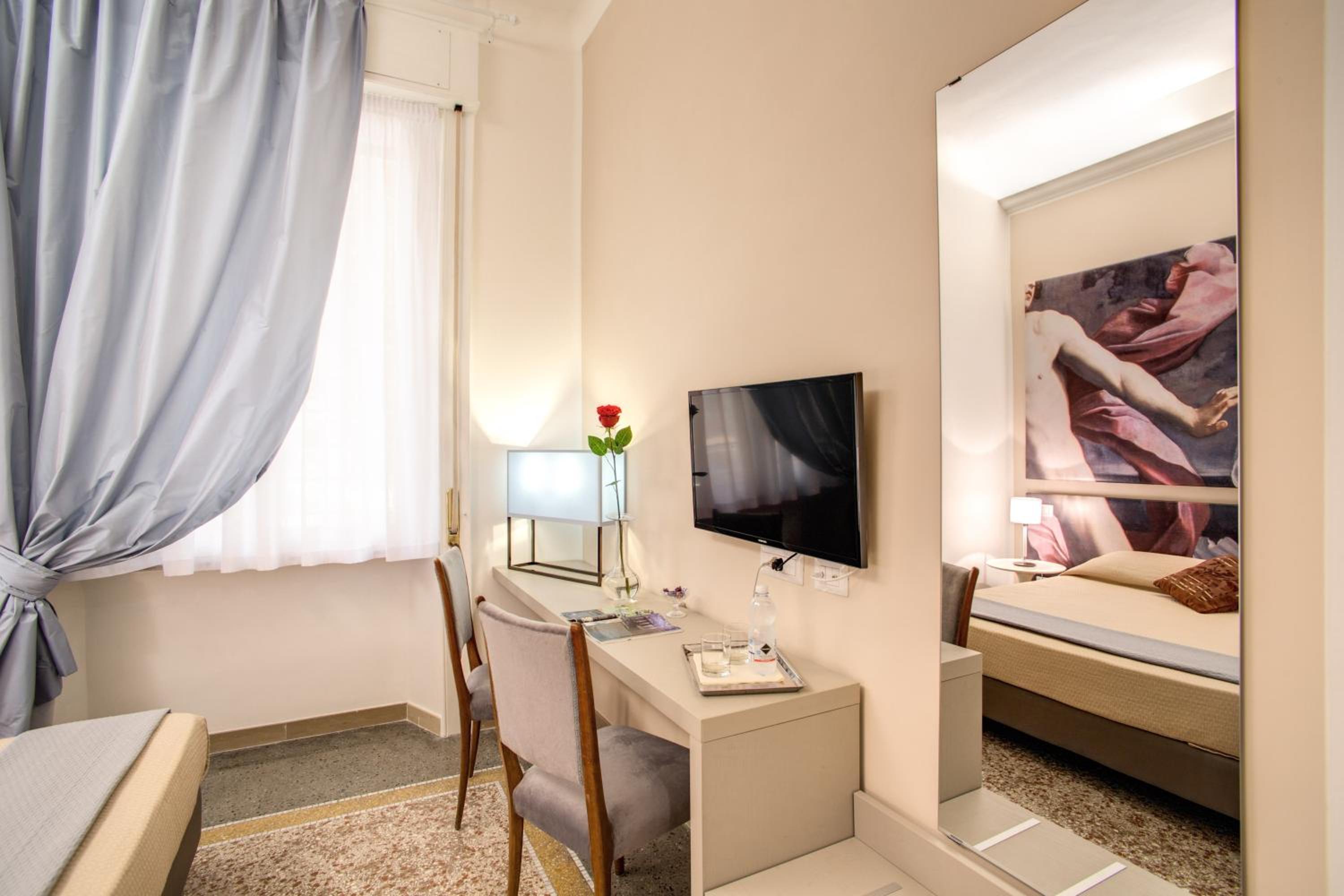 Double Room photo 3