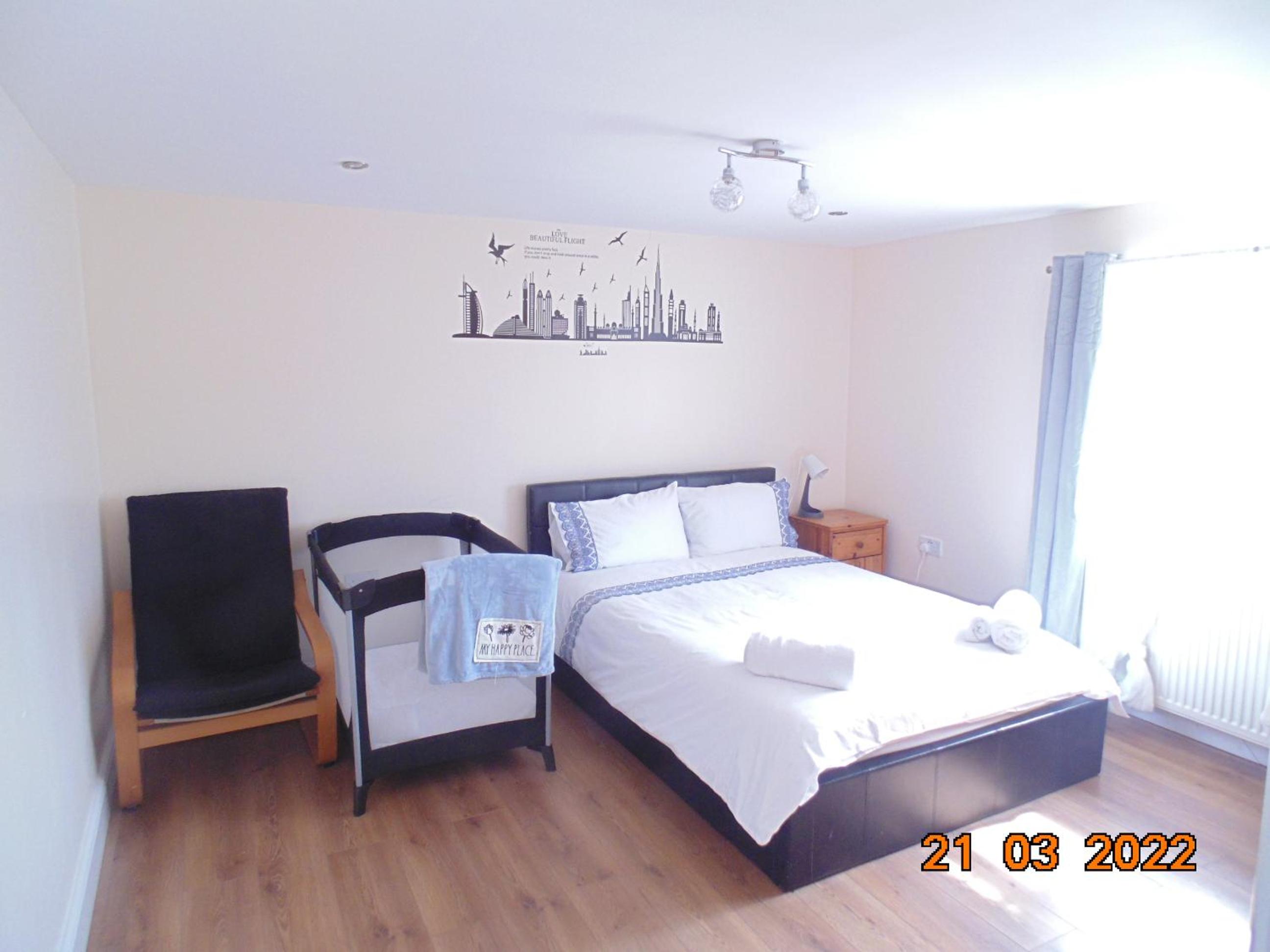 Two-Bedroom Apartment - Photo 19