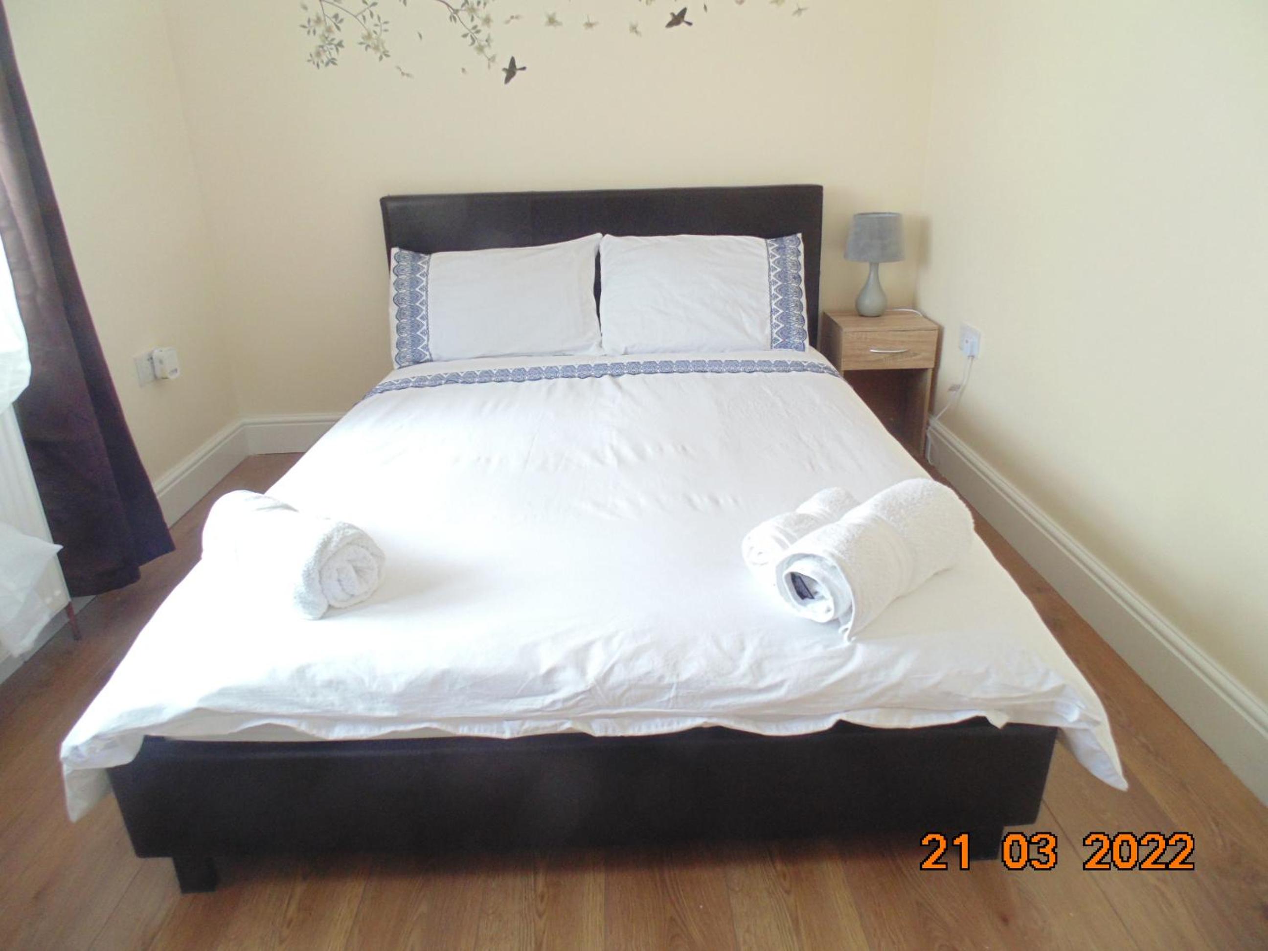Two-Bedroom Apartment - Photo 23