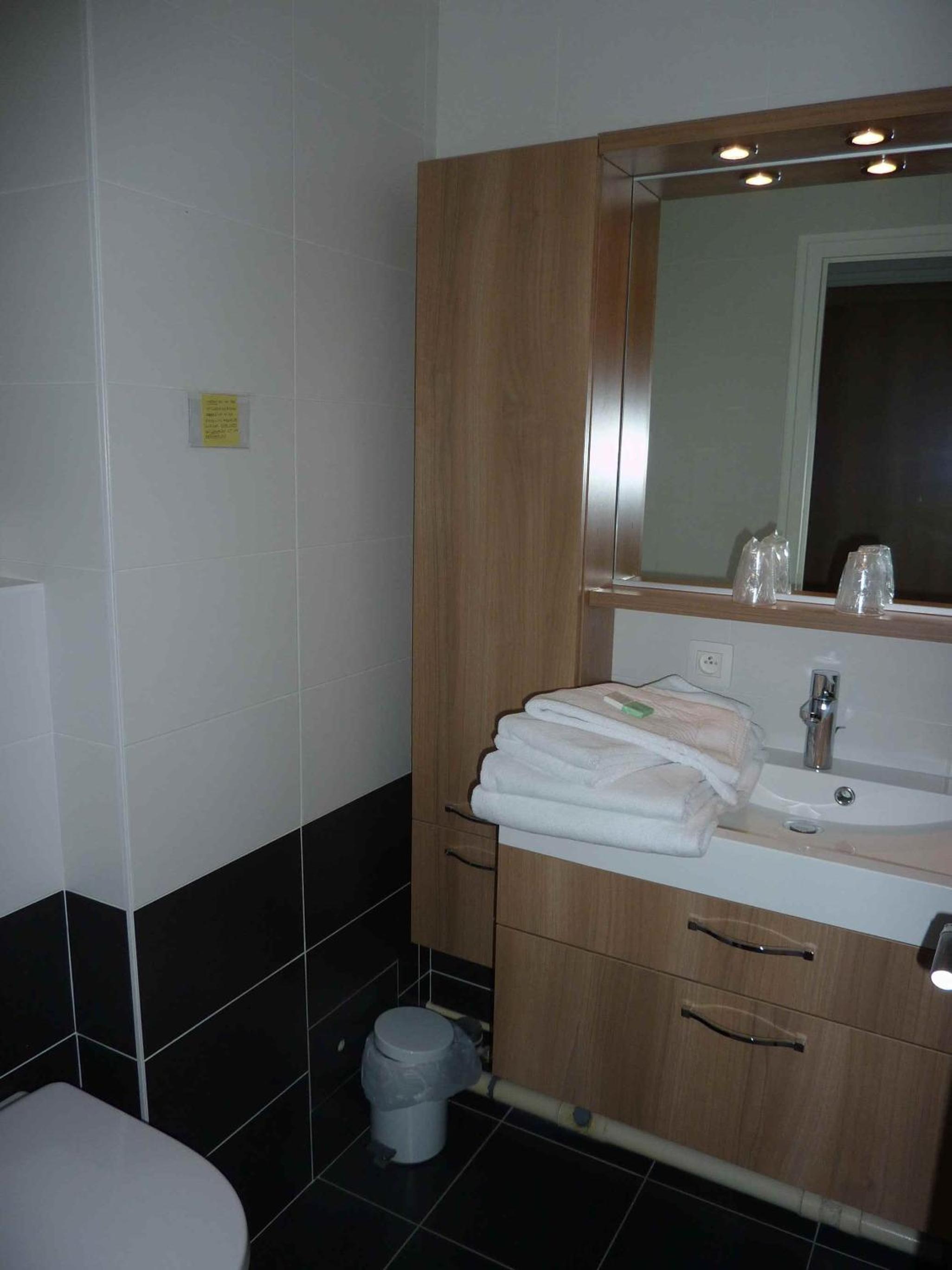 Studio (4 Adults) - Photo 9