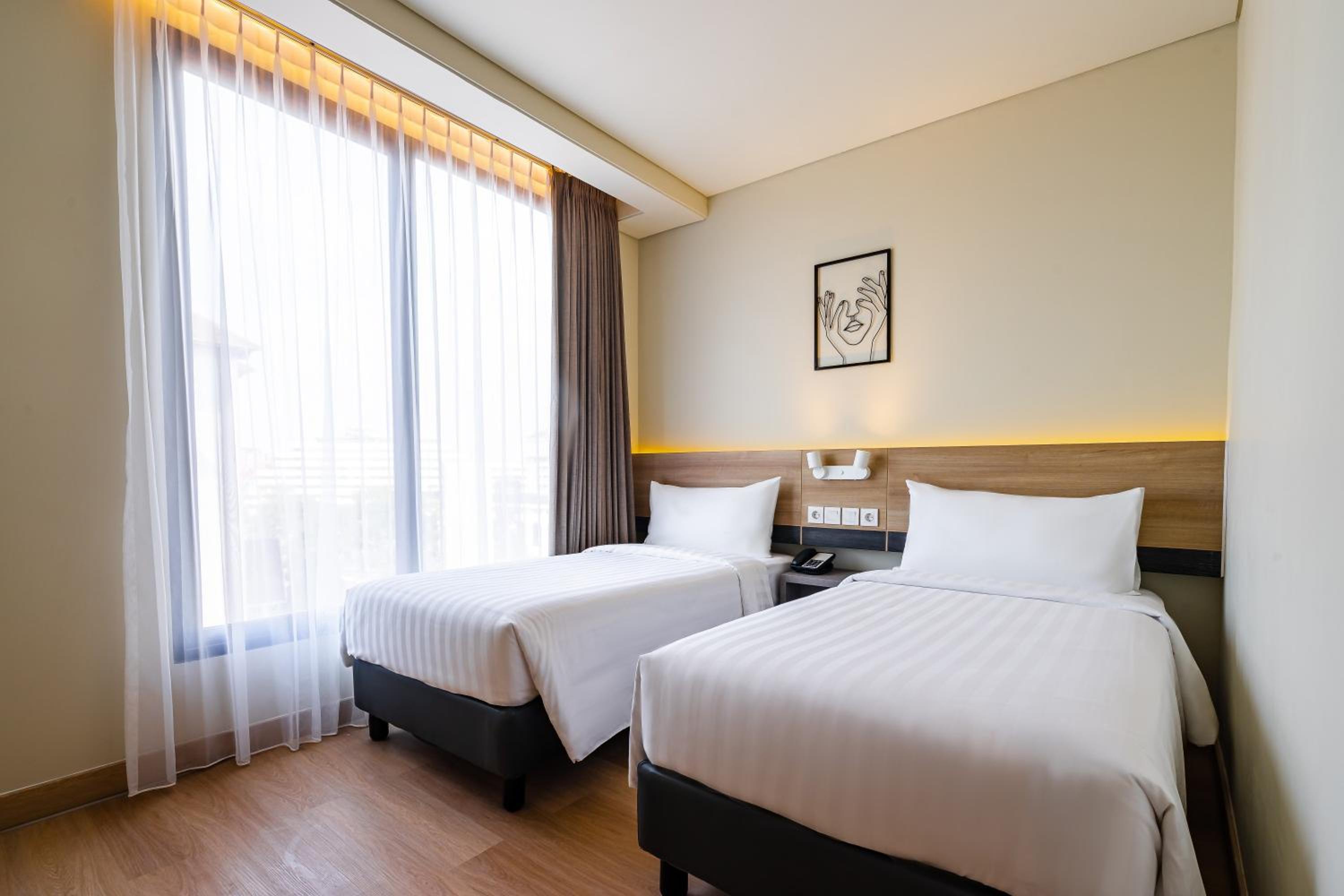 Superior Twin Room - Photo 1