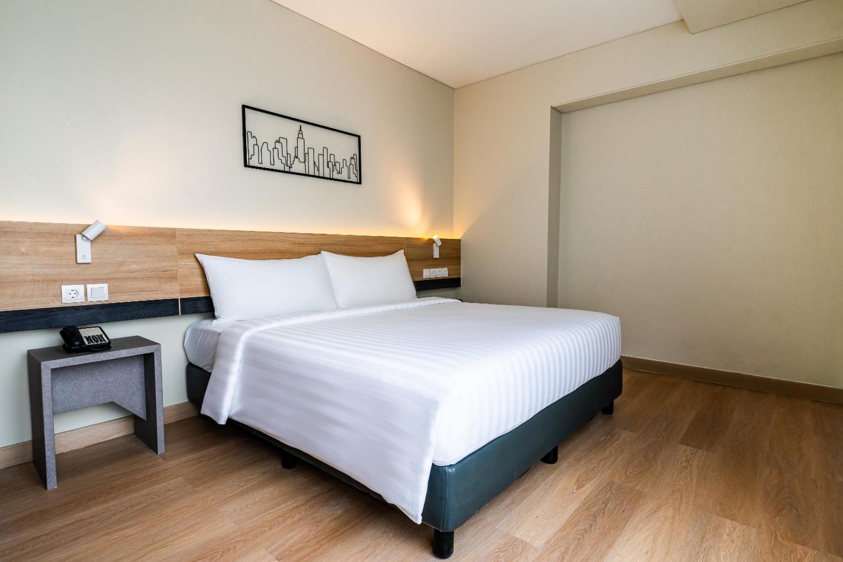 Deluxe Room - Photo 4