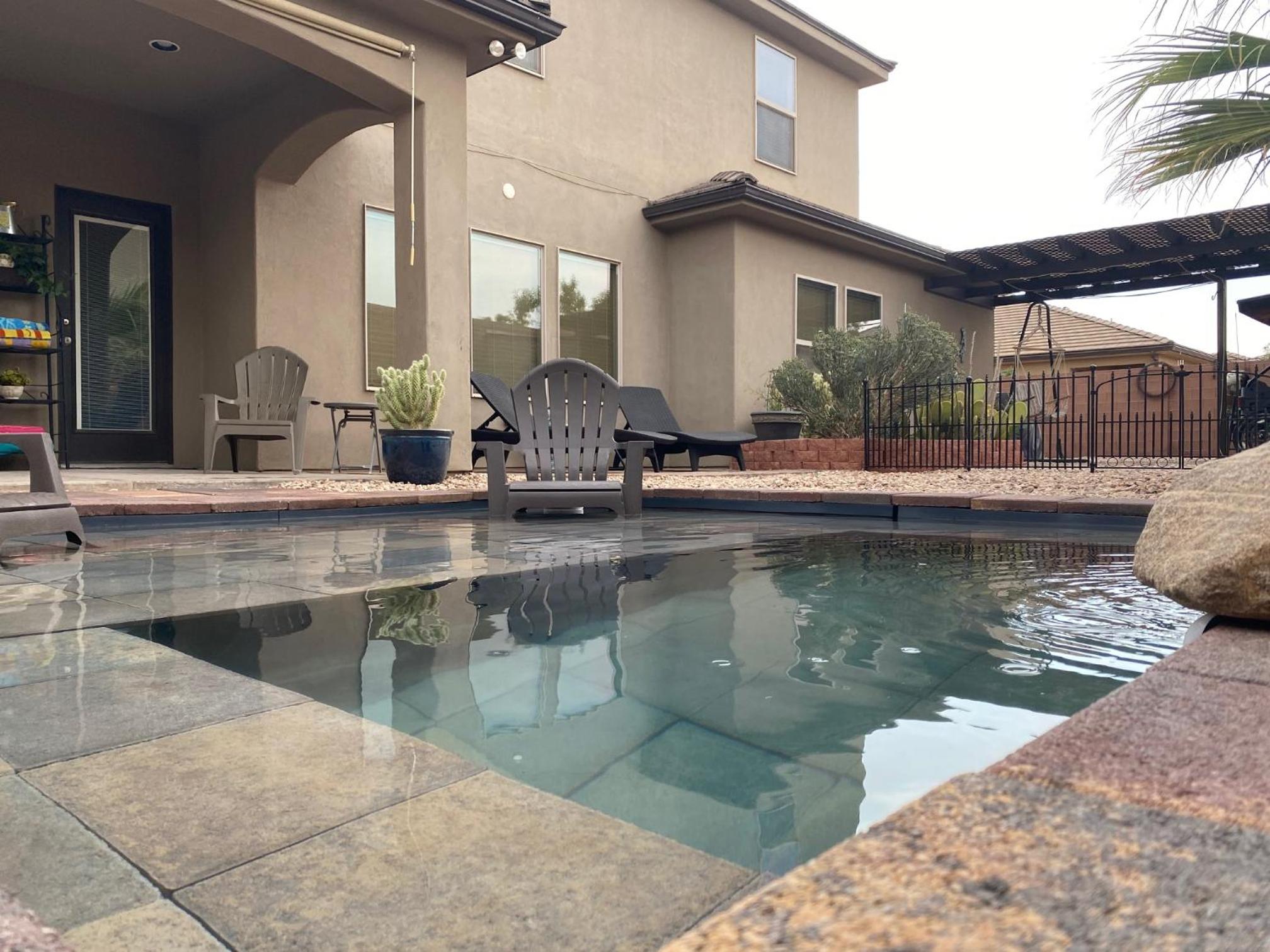 Single Room with Pool View photo 1