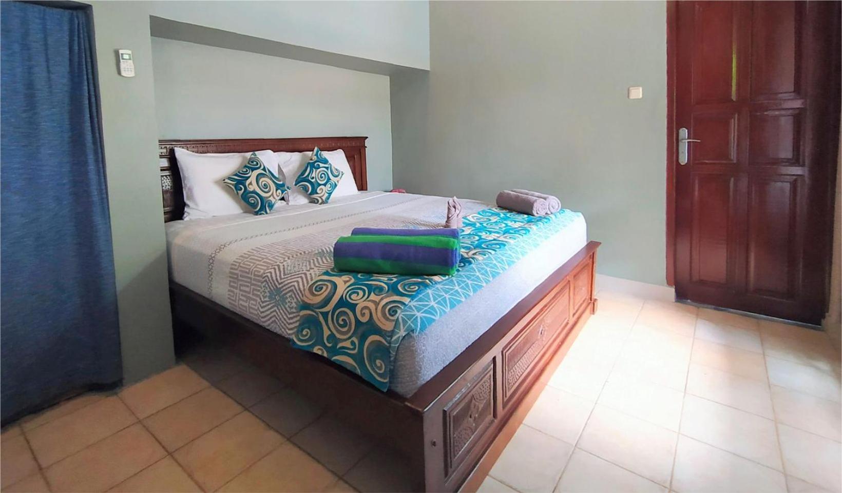Three-Bedroom Villa photo 3