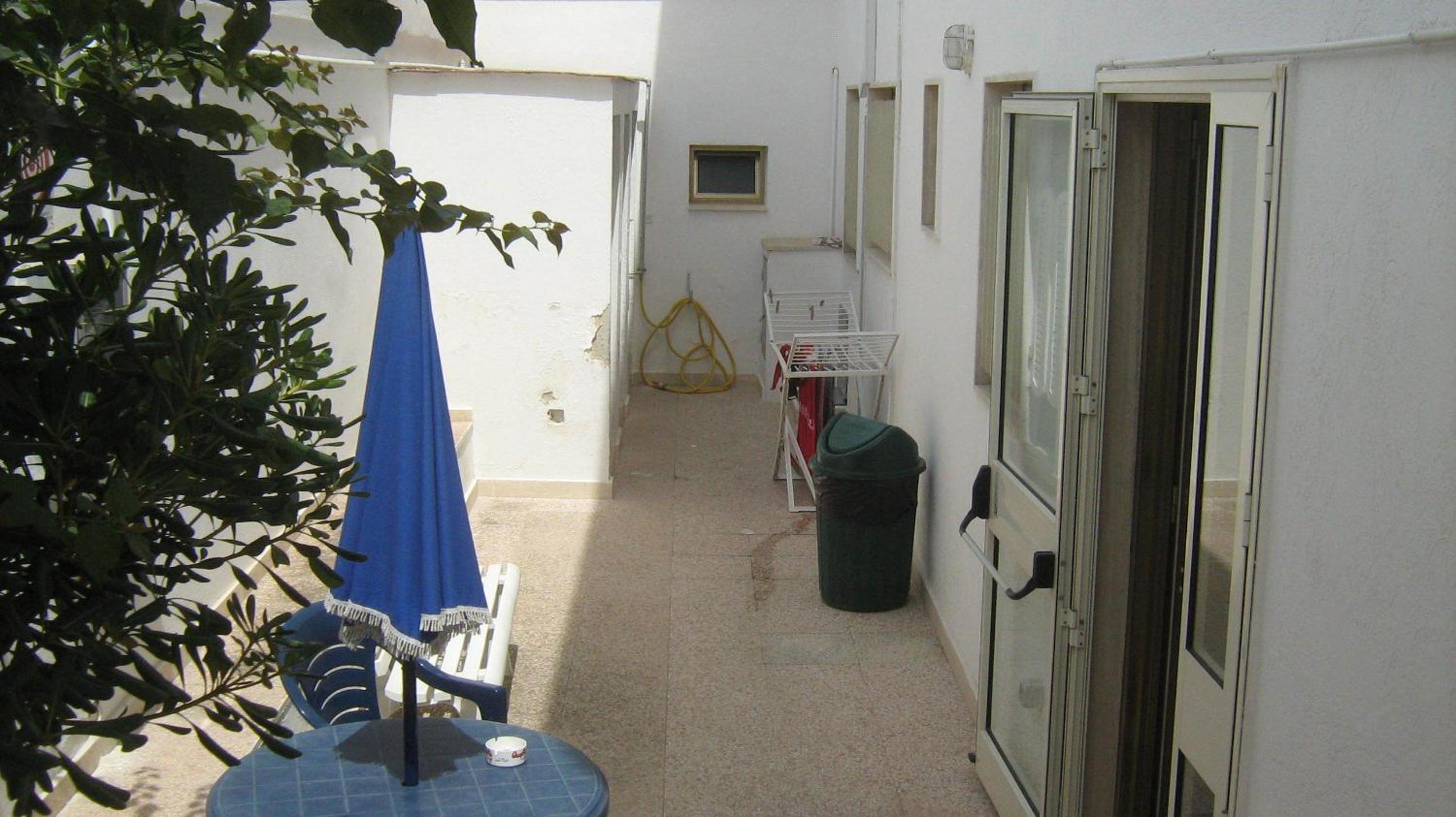 Standard Double Room - Photo 3