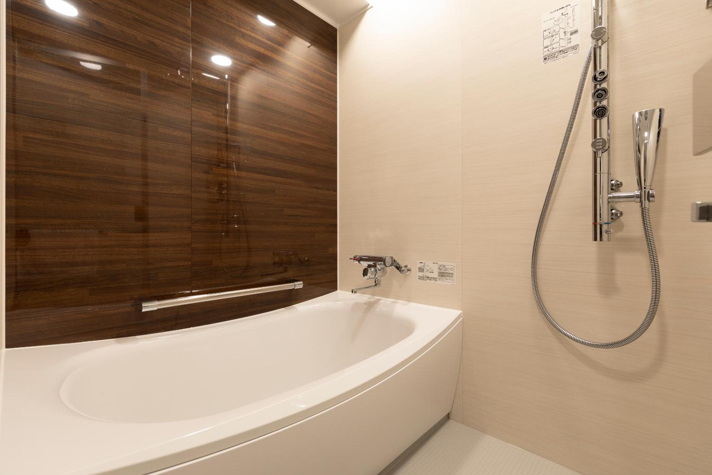 Deluxe Twin Room (5 Adults) - Non-Smoking - Photo 3