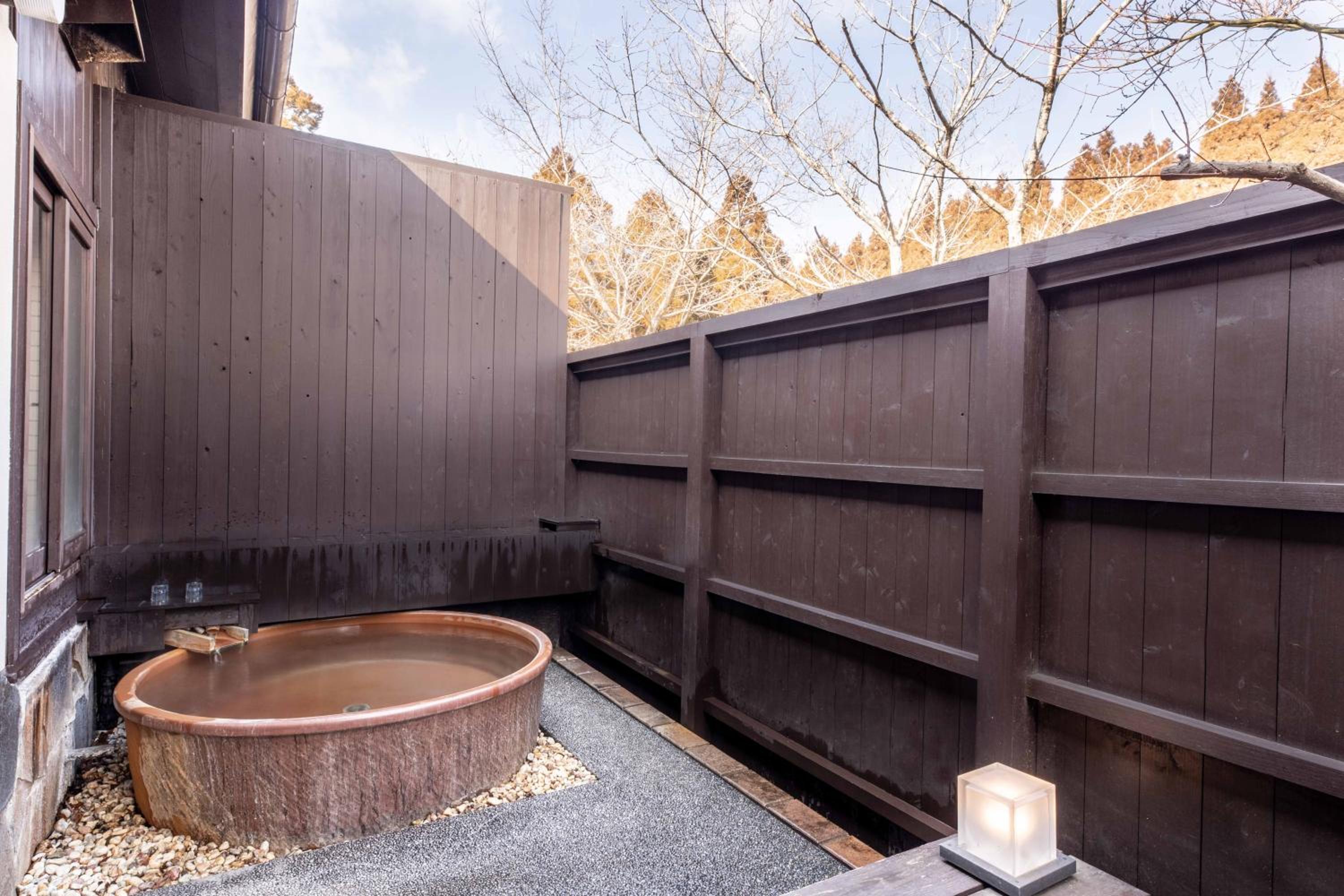 Double Room with Open-Air Bath and Indoor Bath (26㎡) - Photo 6