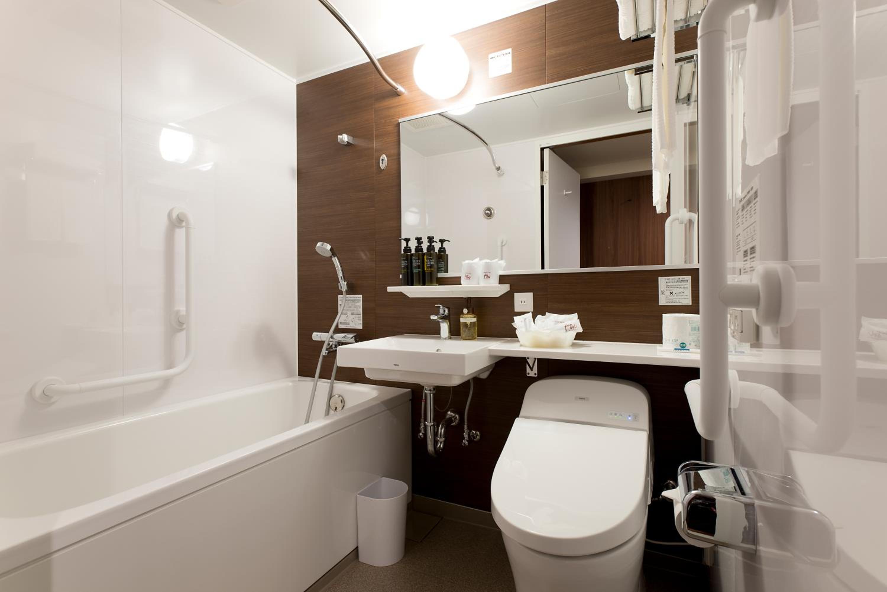 Universal Twin Room - Non-Smoking - Photo 3