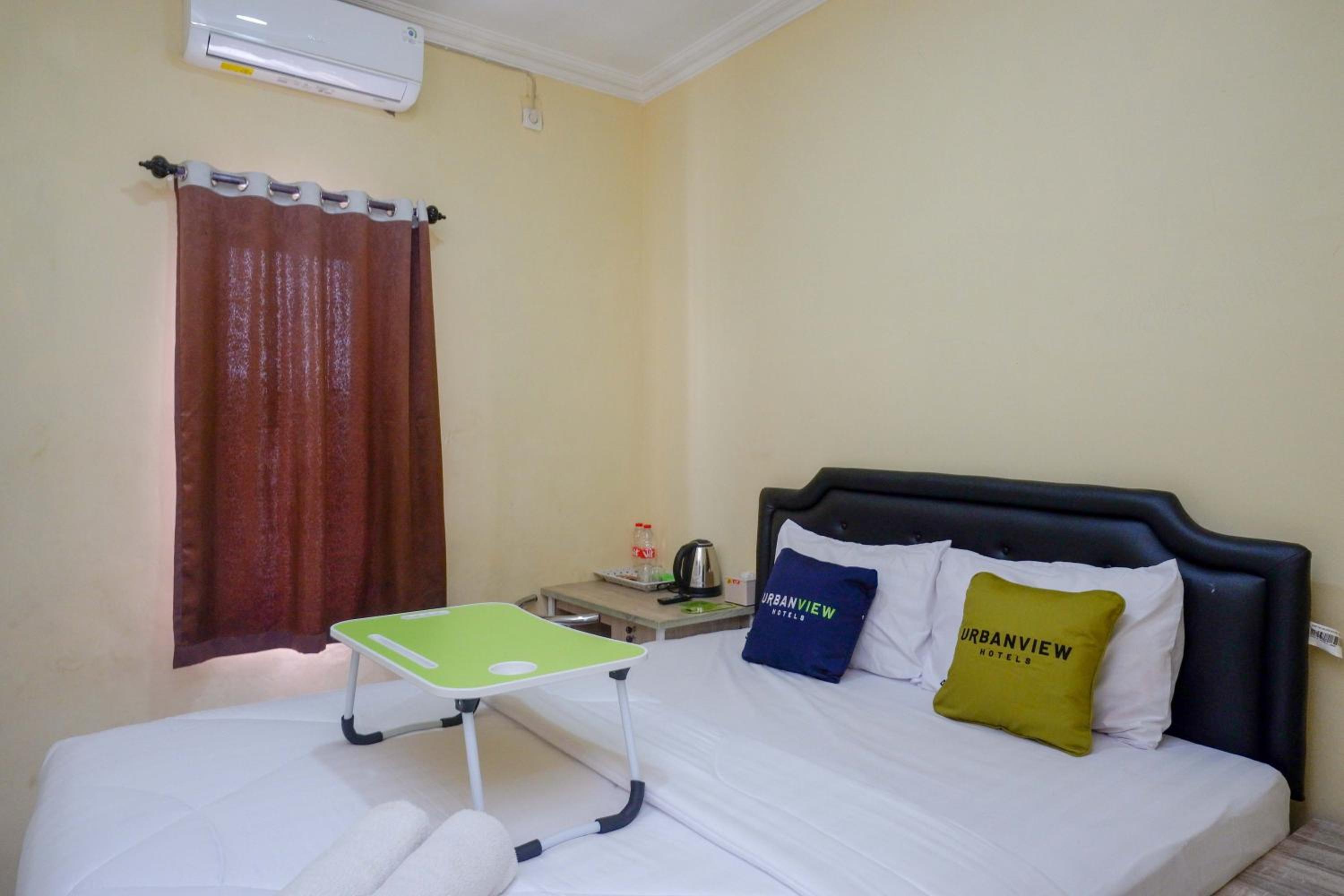 Deluxe Double Room - Photo 12