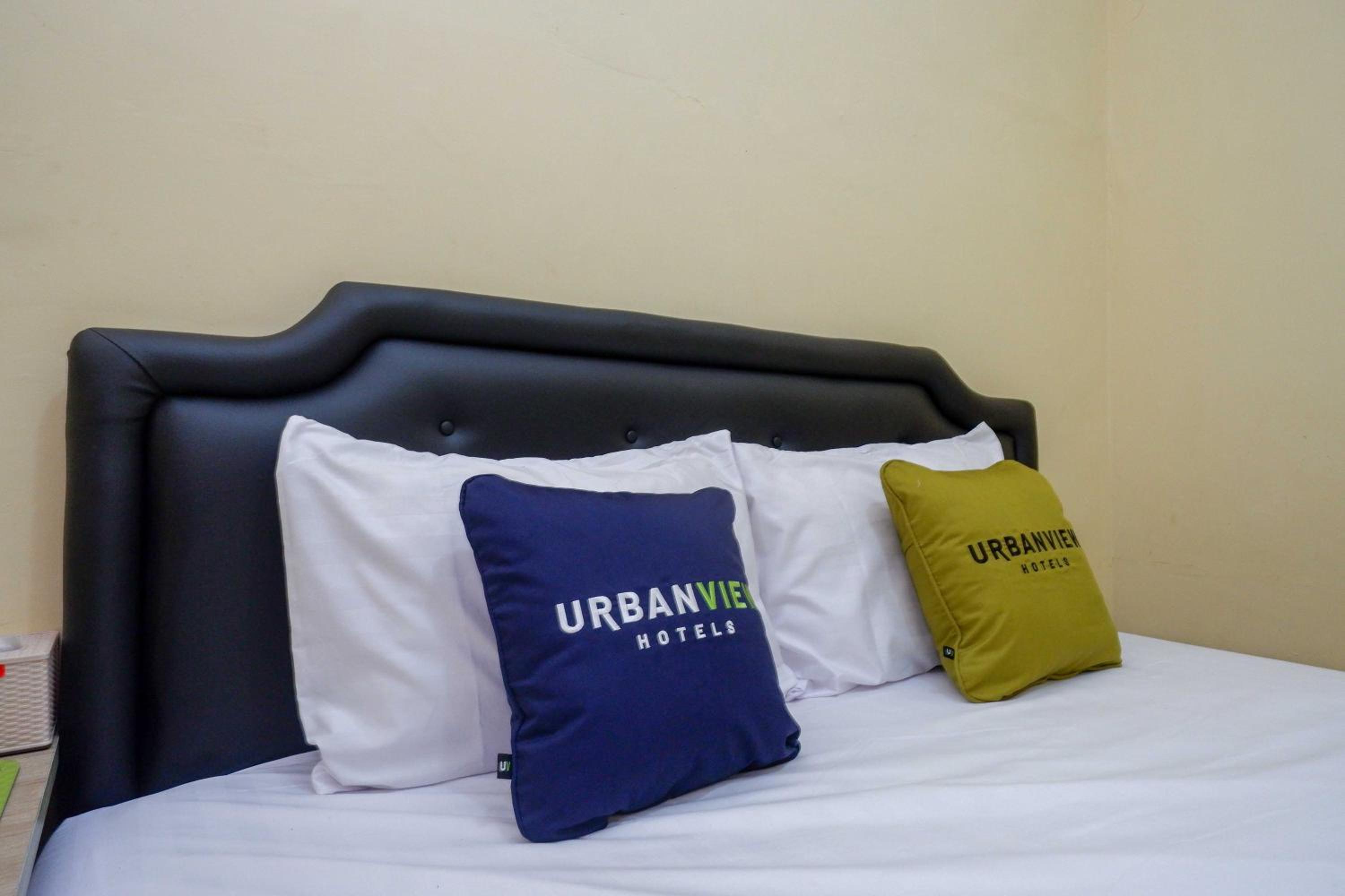 Deluxe Double Room - Photo 13