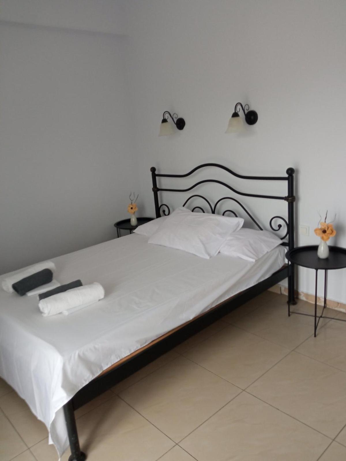 Studio Apartment with Sea View photo 2