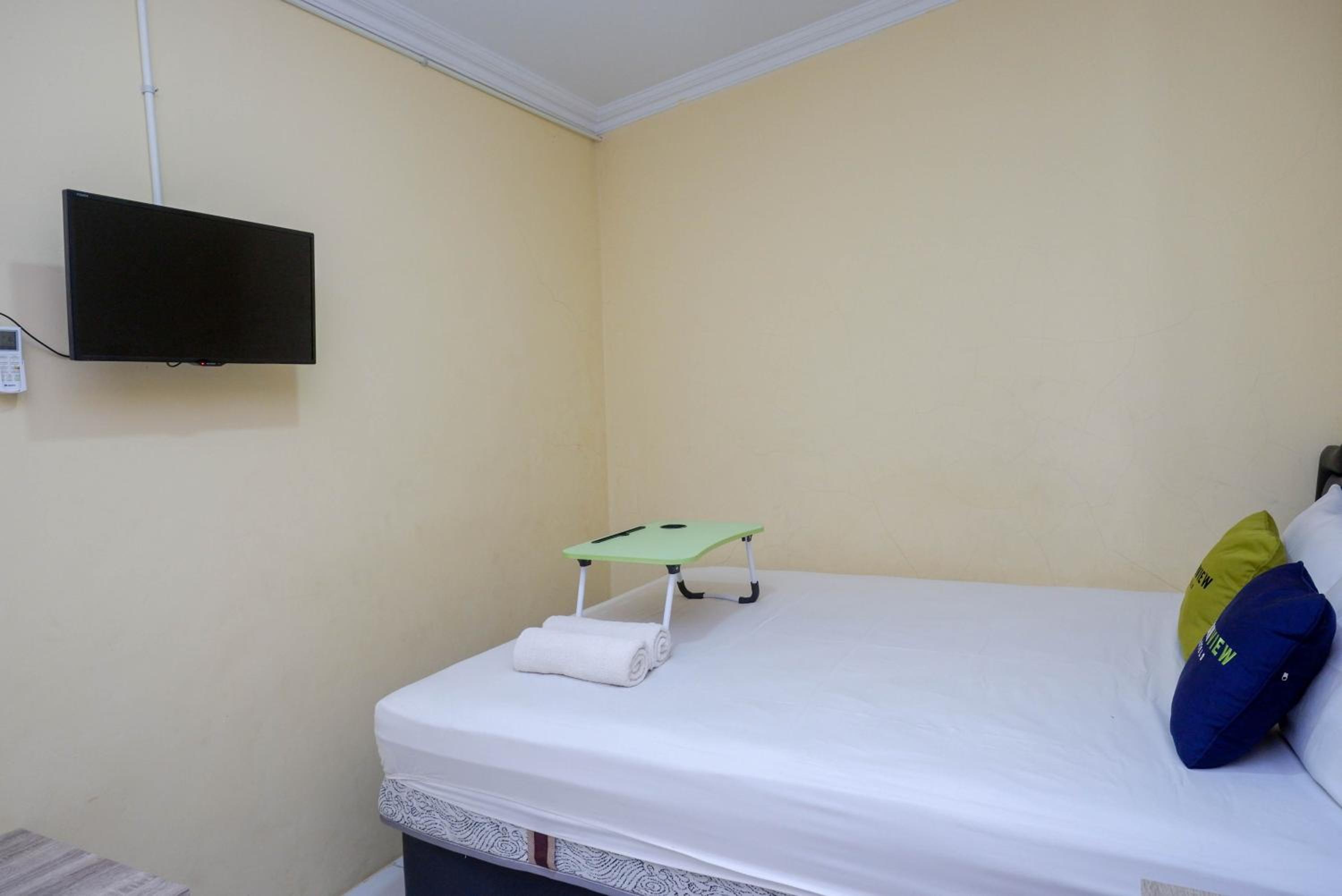 Standard Double Room - Photo 12