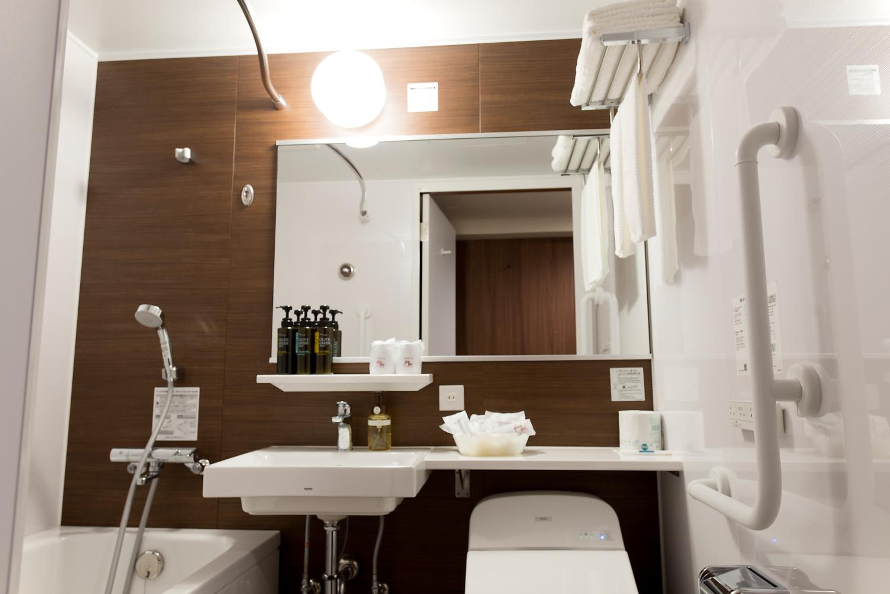 Universal Twin Room - Non-Smoking - Photo 4