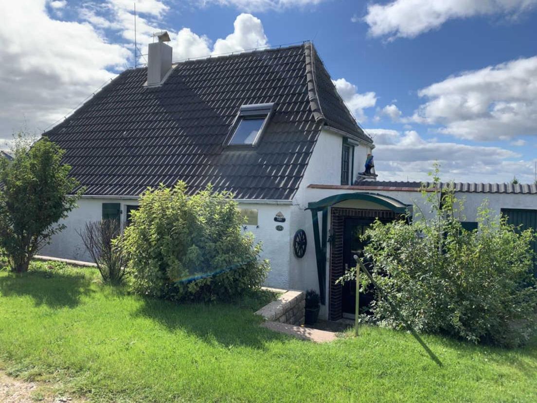 Two-Bedroom House photo 2