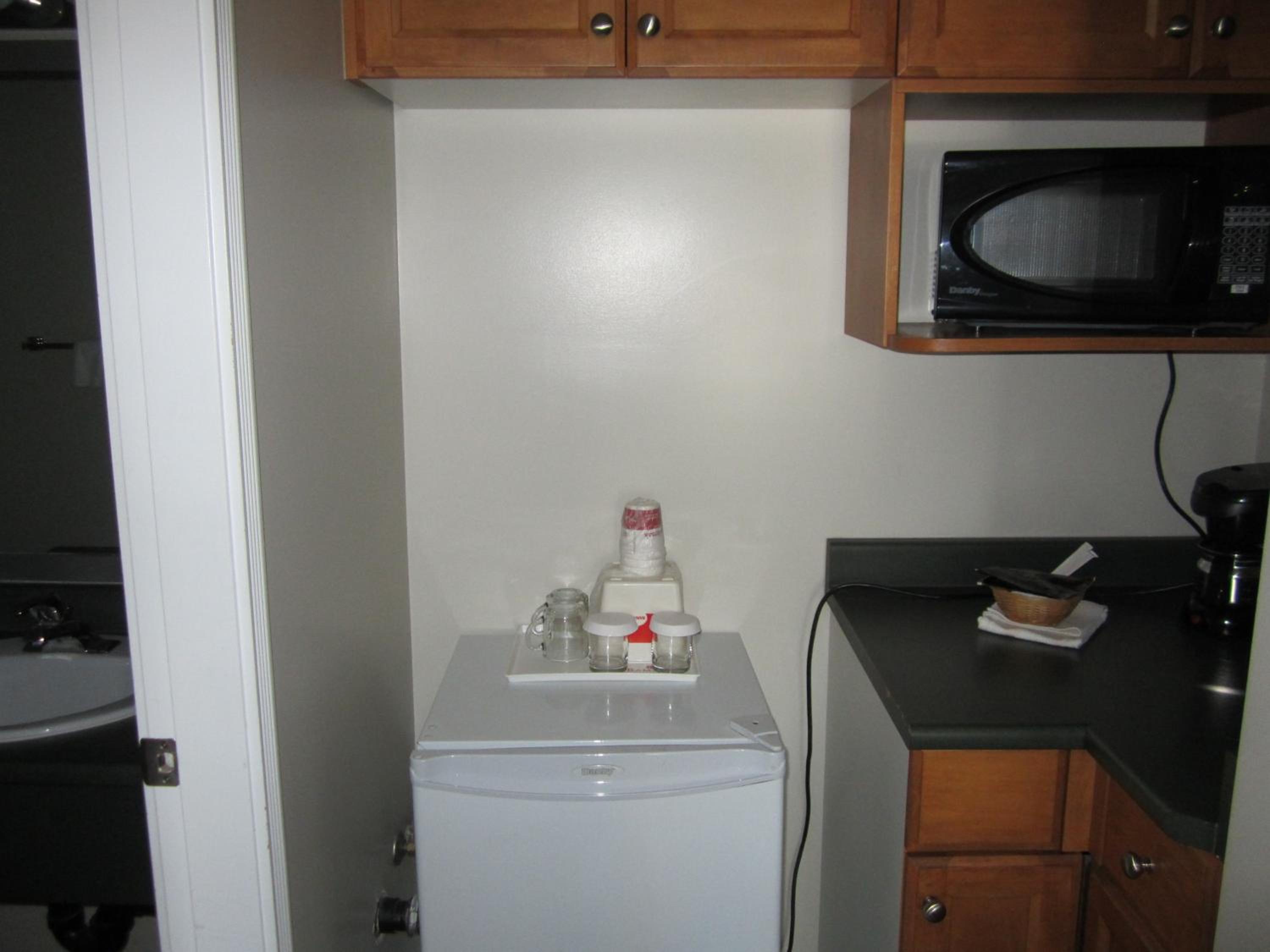 King Room- Non-Smoking - Photo 3