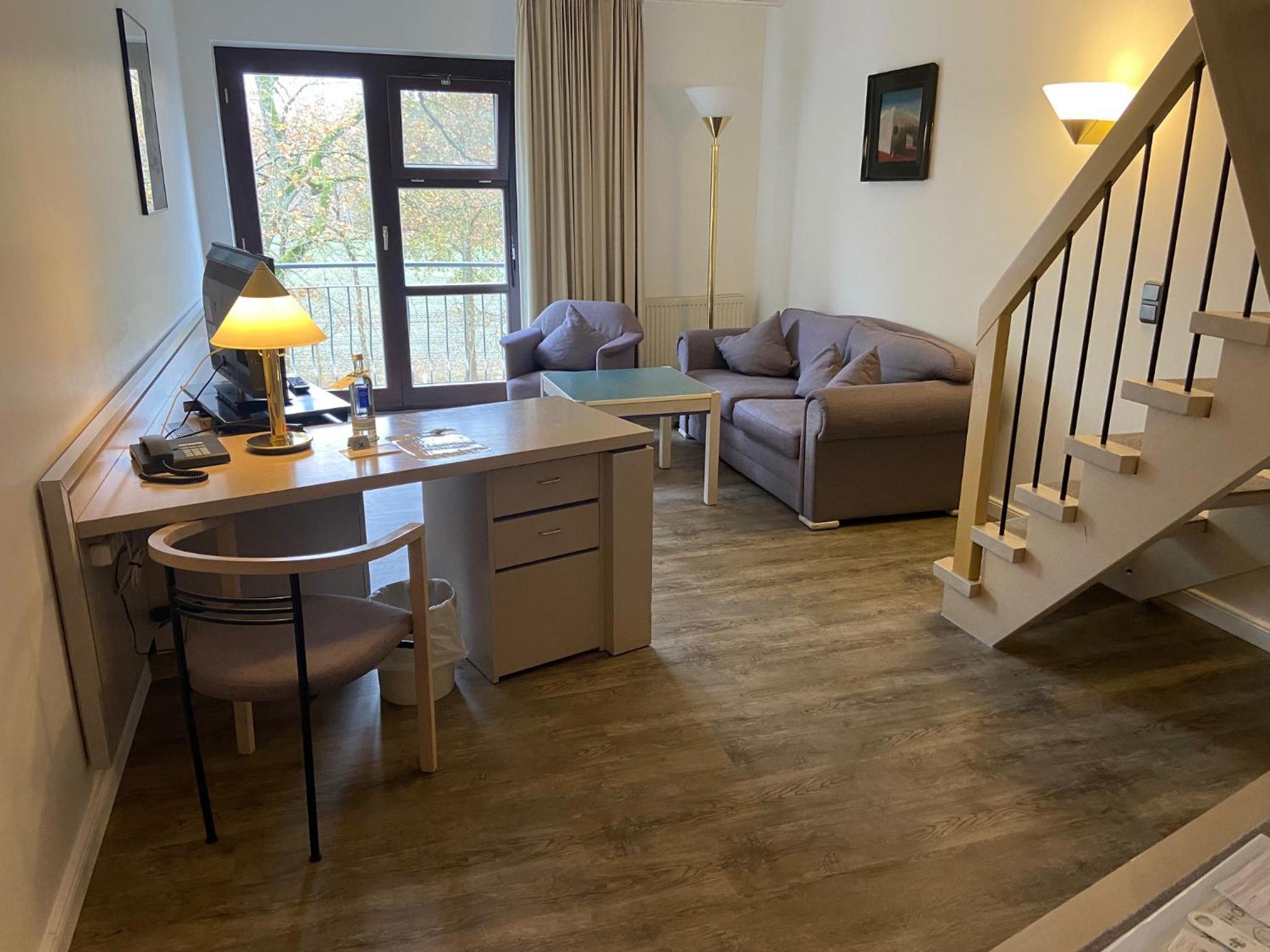 Family Room - Photo 1