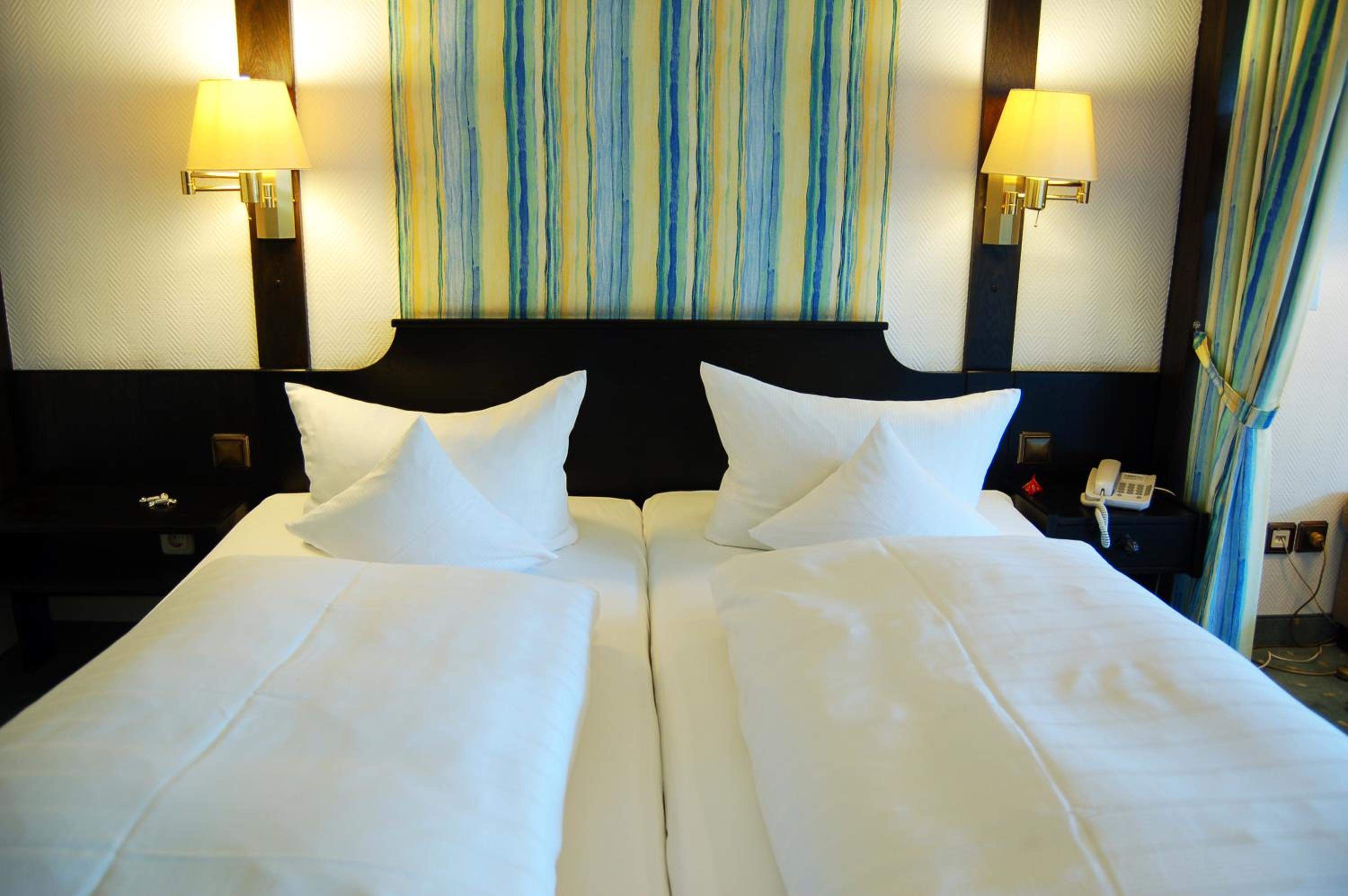 Standard Double Room - Photo 4