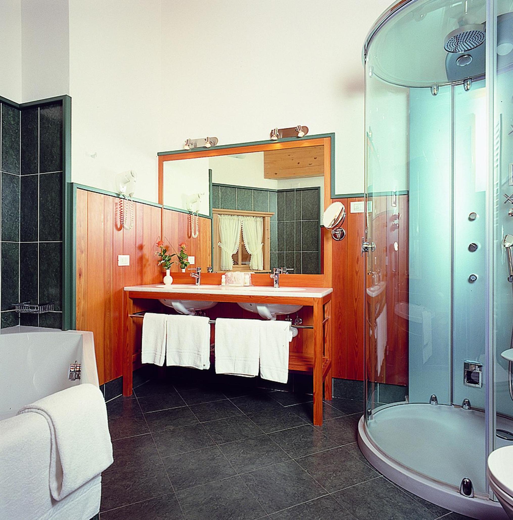 Superior Twin Room photo 2