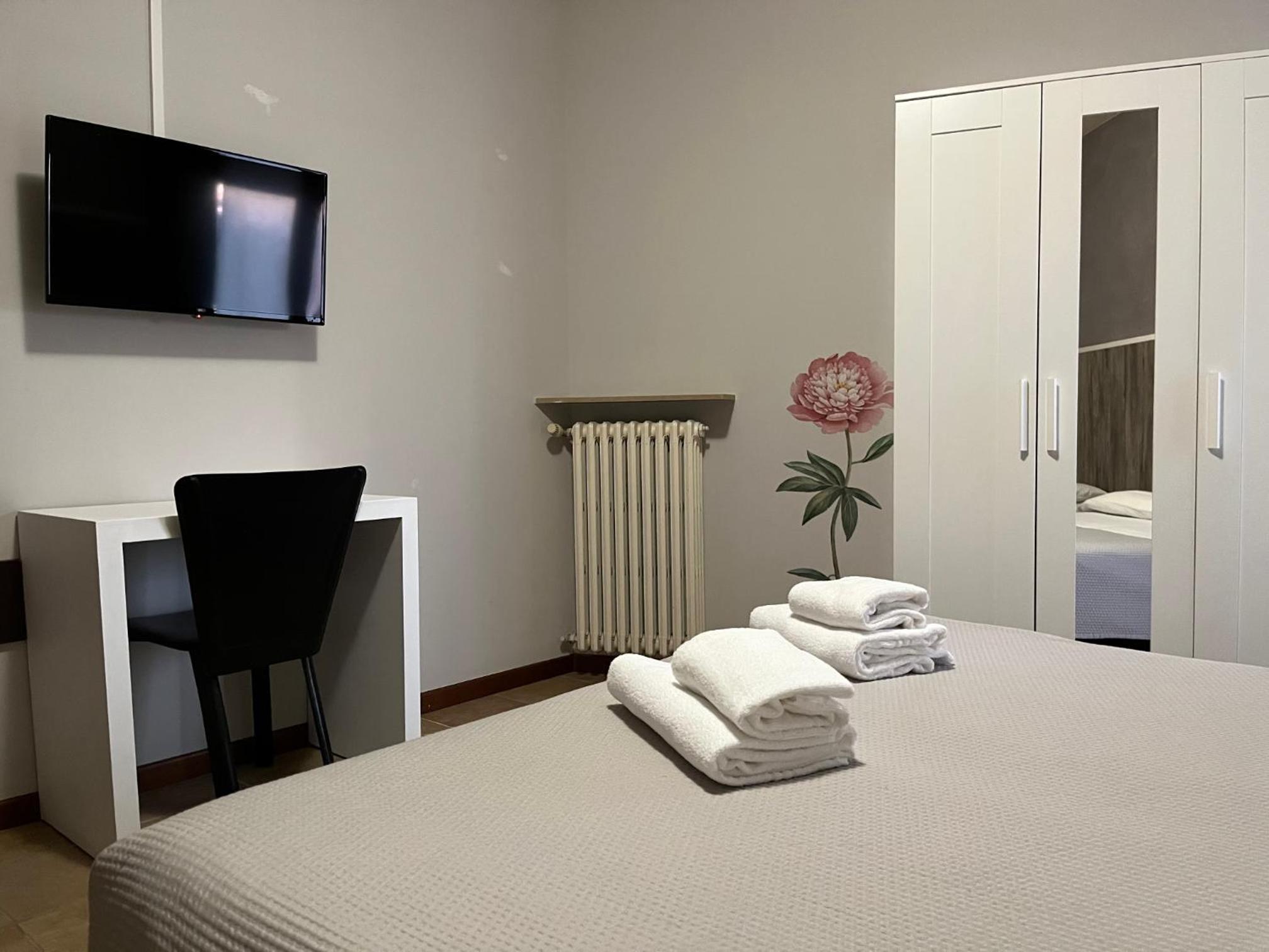 Economy Double Room photo 1