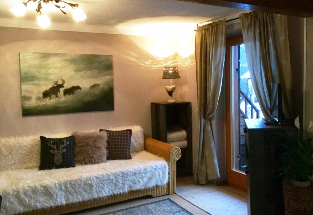 Family Room with Balcony photo 2