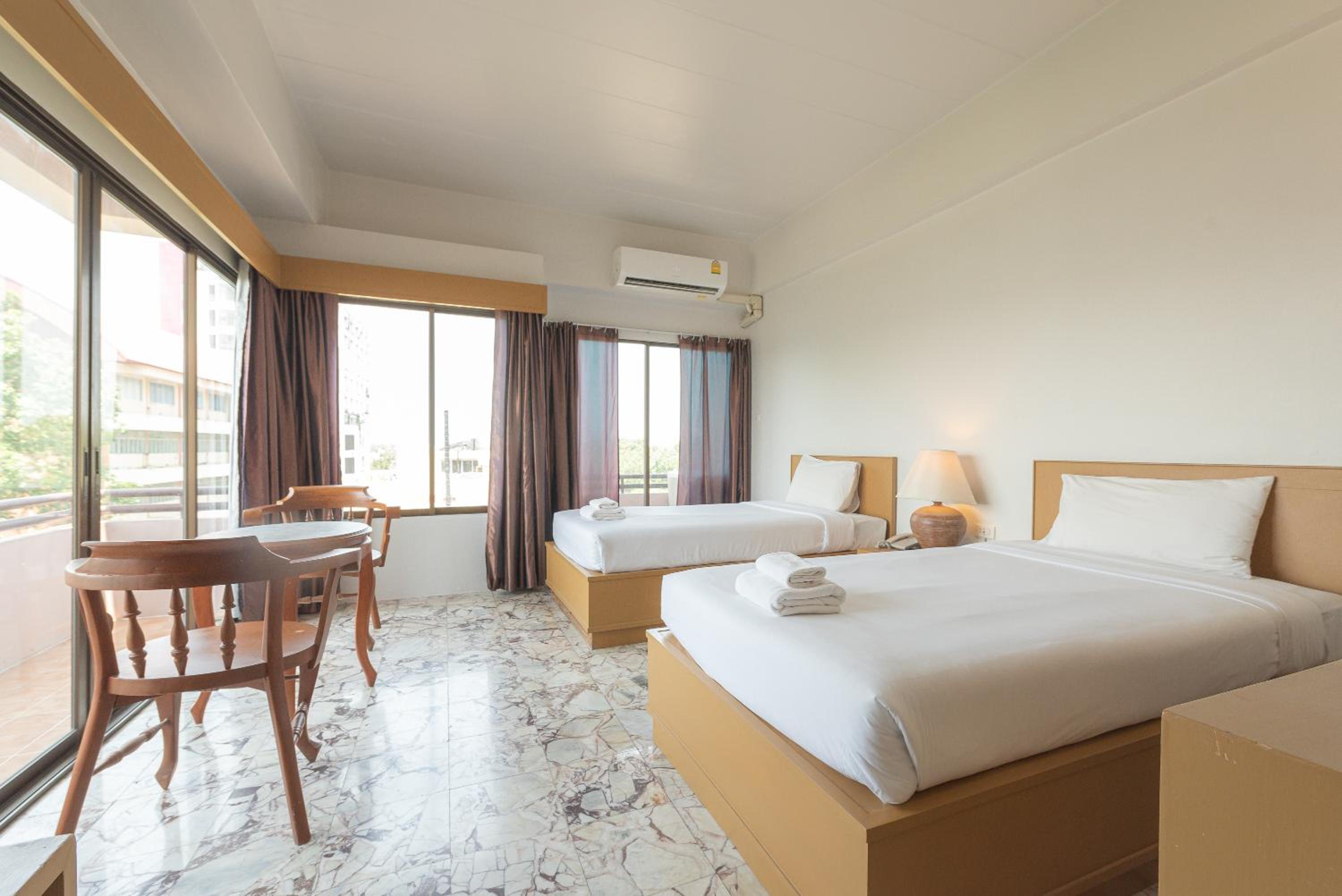 Superior Twin Room - Photo 5