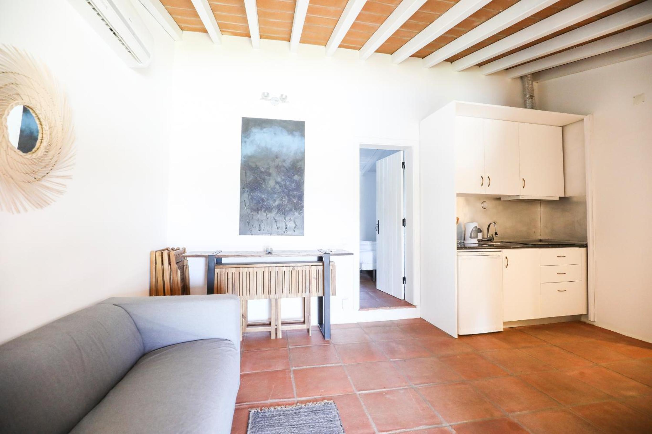 Family Suite with Balcony - Photo 3