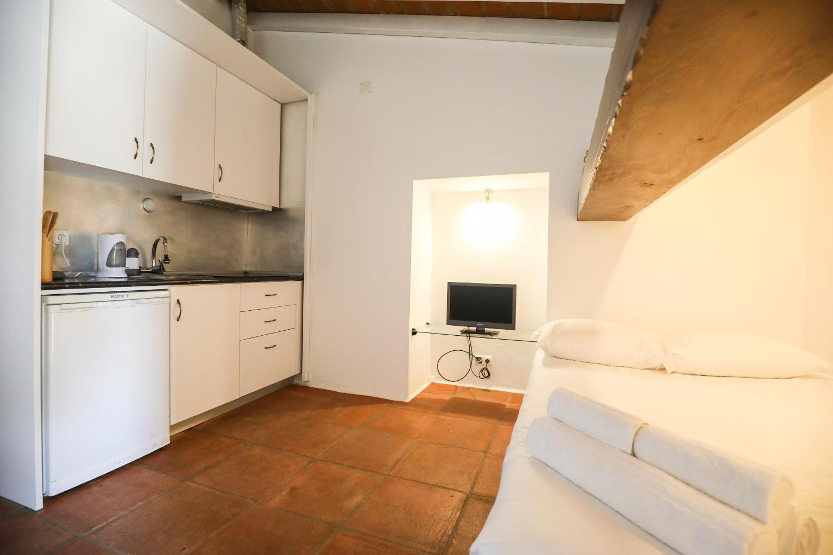 Family Suite with Balcony - Photo 1