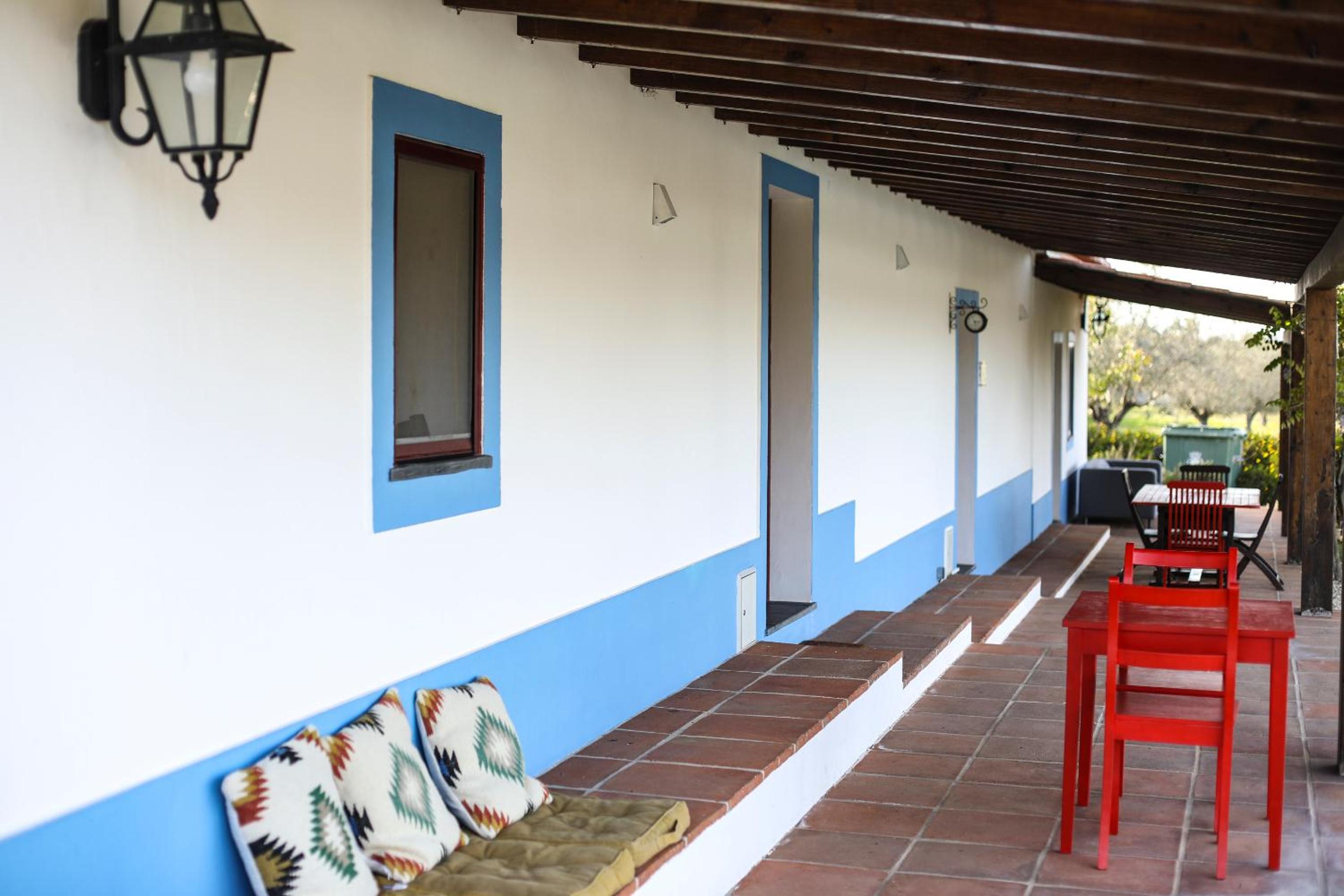 Family Suite with Balcony - Photo 31