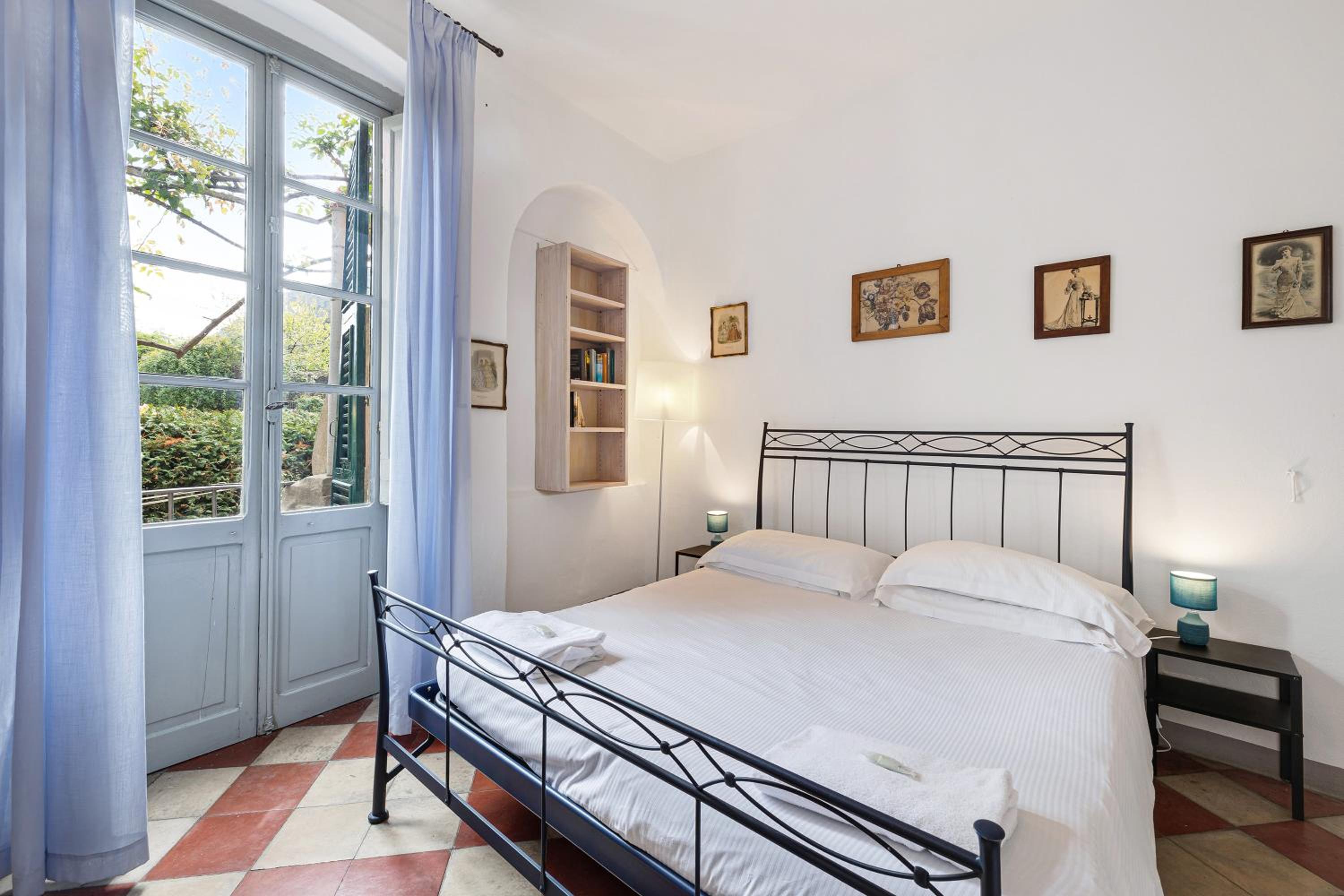 Superior One-Bedroom Apartment with Balcony