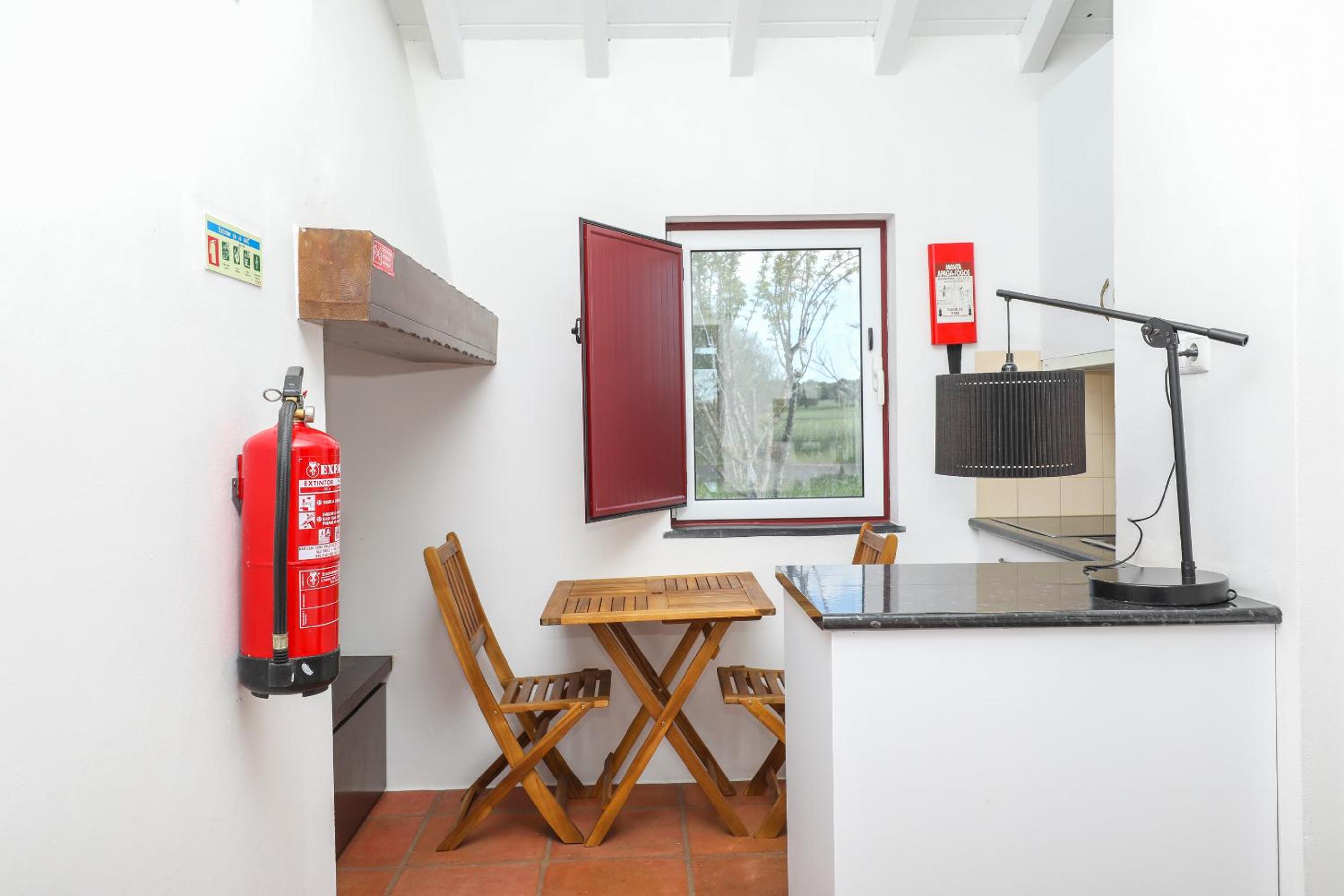 Double Room with Private Bathroom - Photo 48