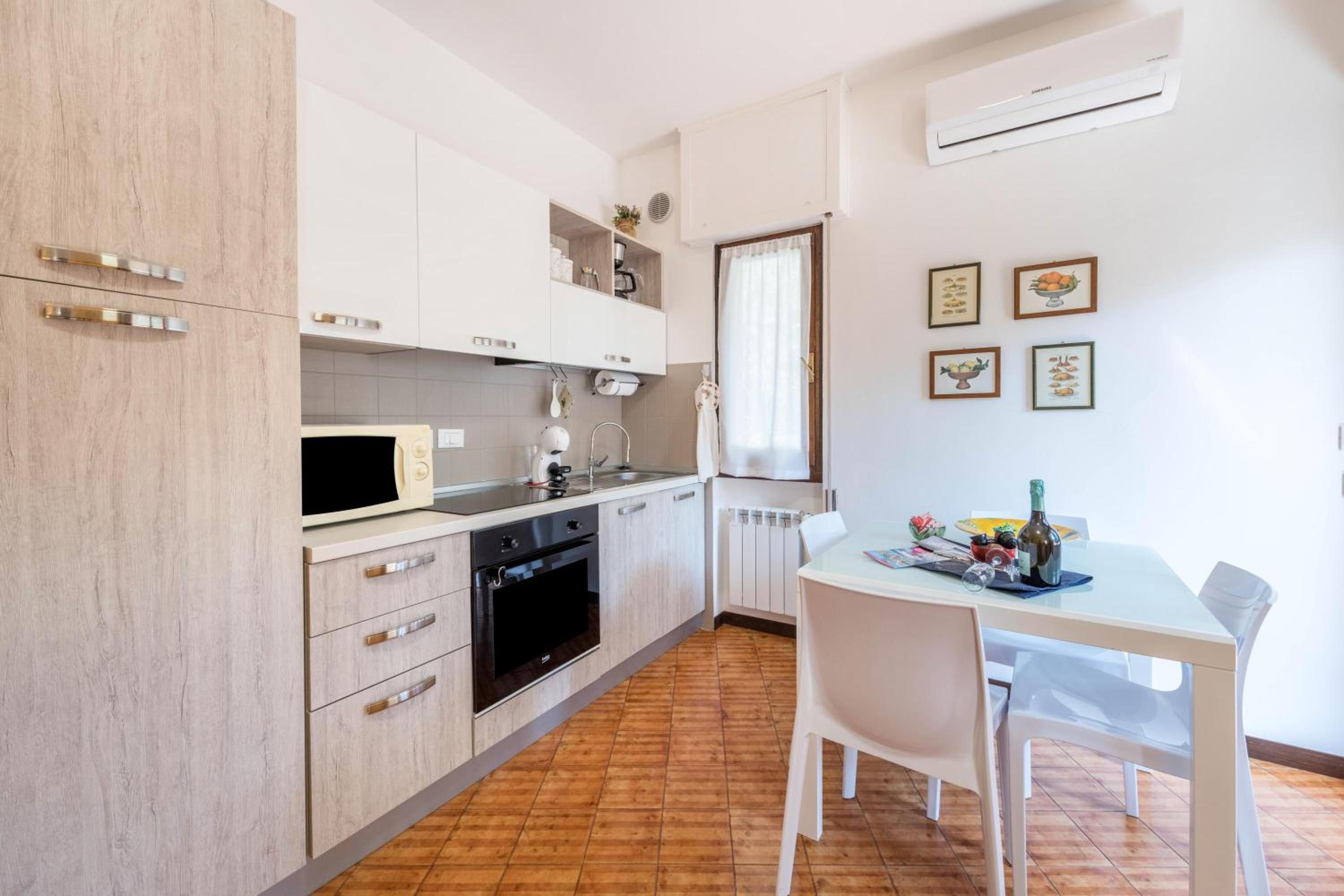 Superior One-Bedroom Apartment With Balcony photo 2