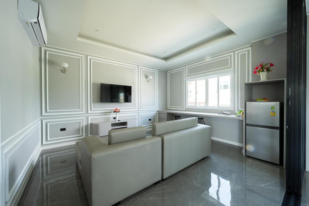 Superior Suite - Photo 2