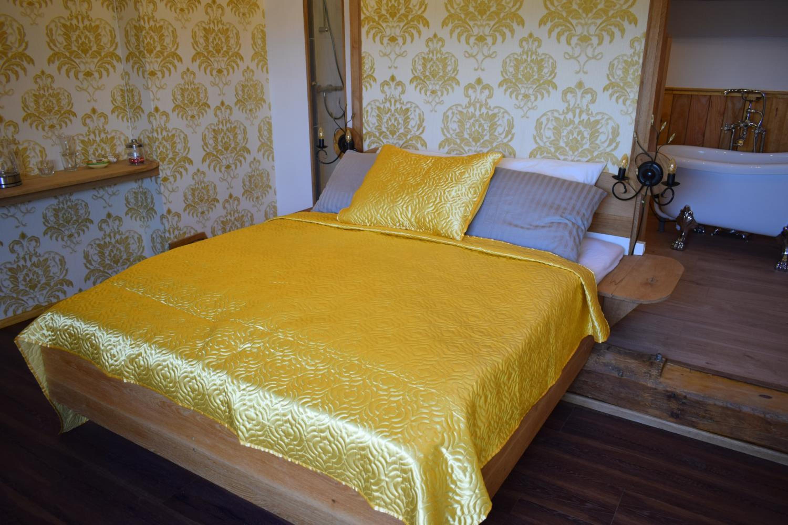 Deluxe Double Room with Bath photo 1