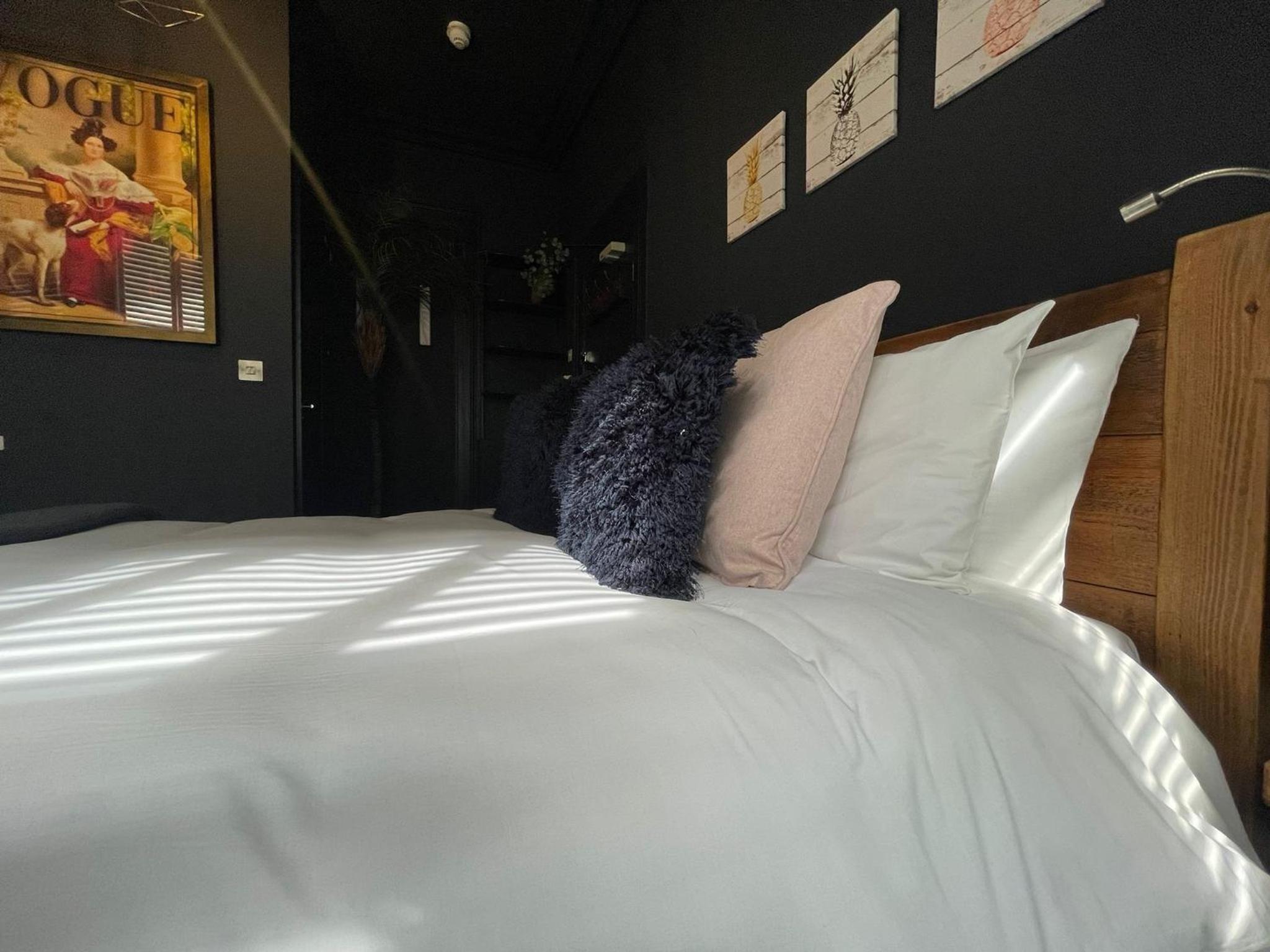 One-Bedroom Apartment - Photo 23