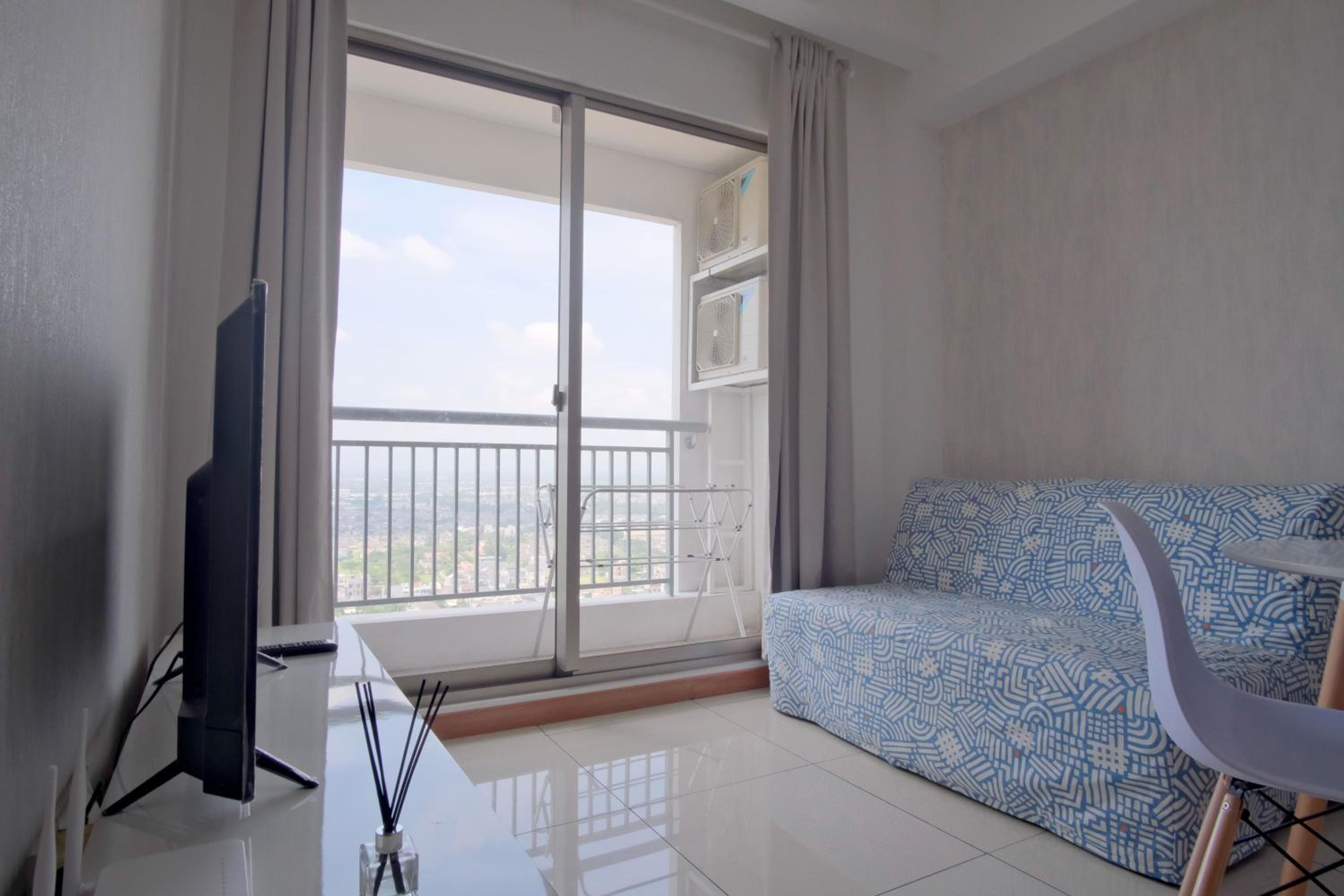 One-Bedroom Apartment - Photo 5