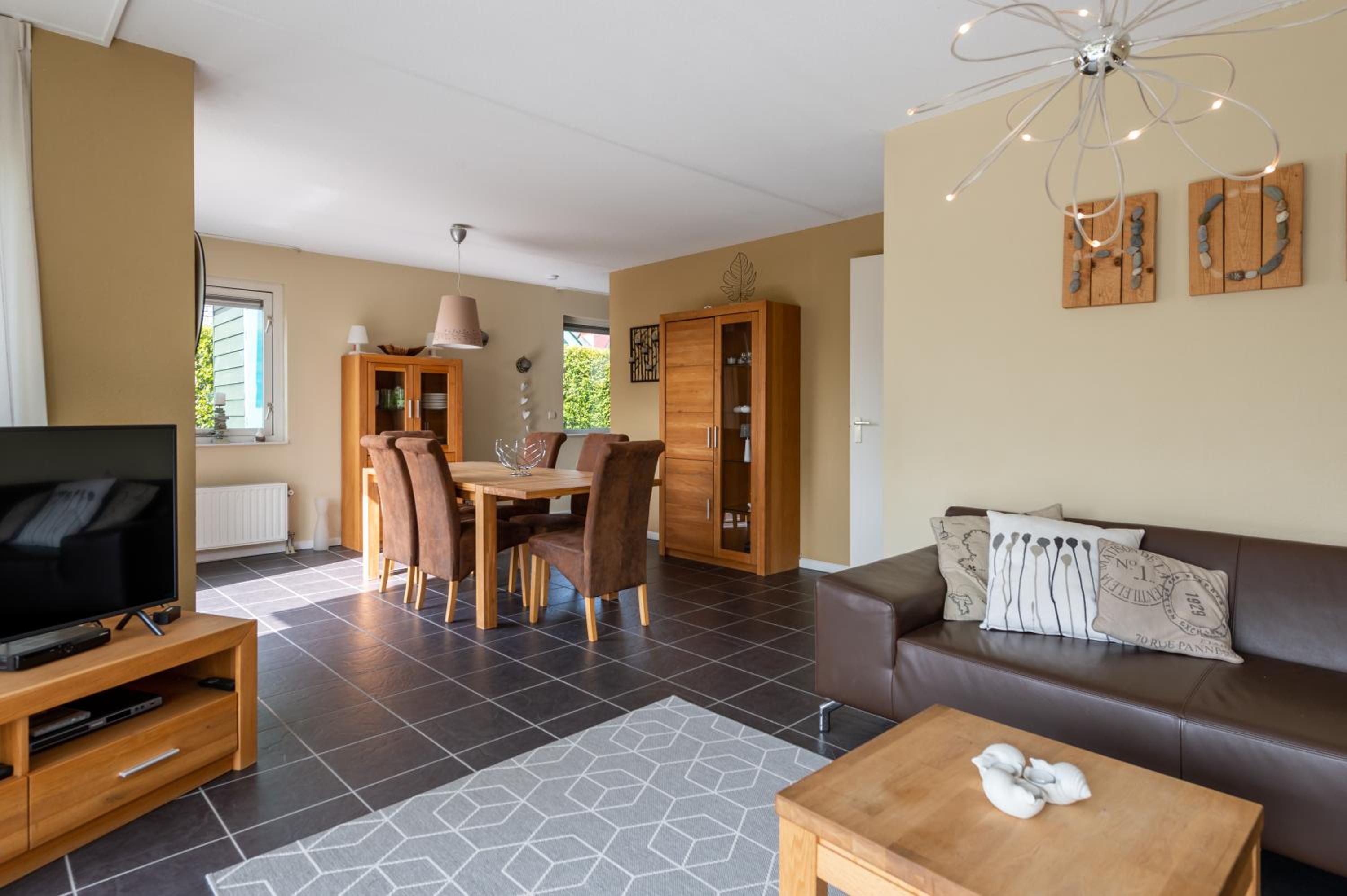 Three-Bedroom House photo 1