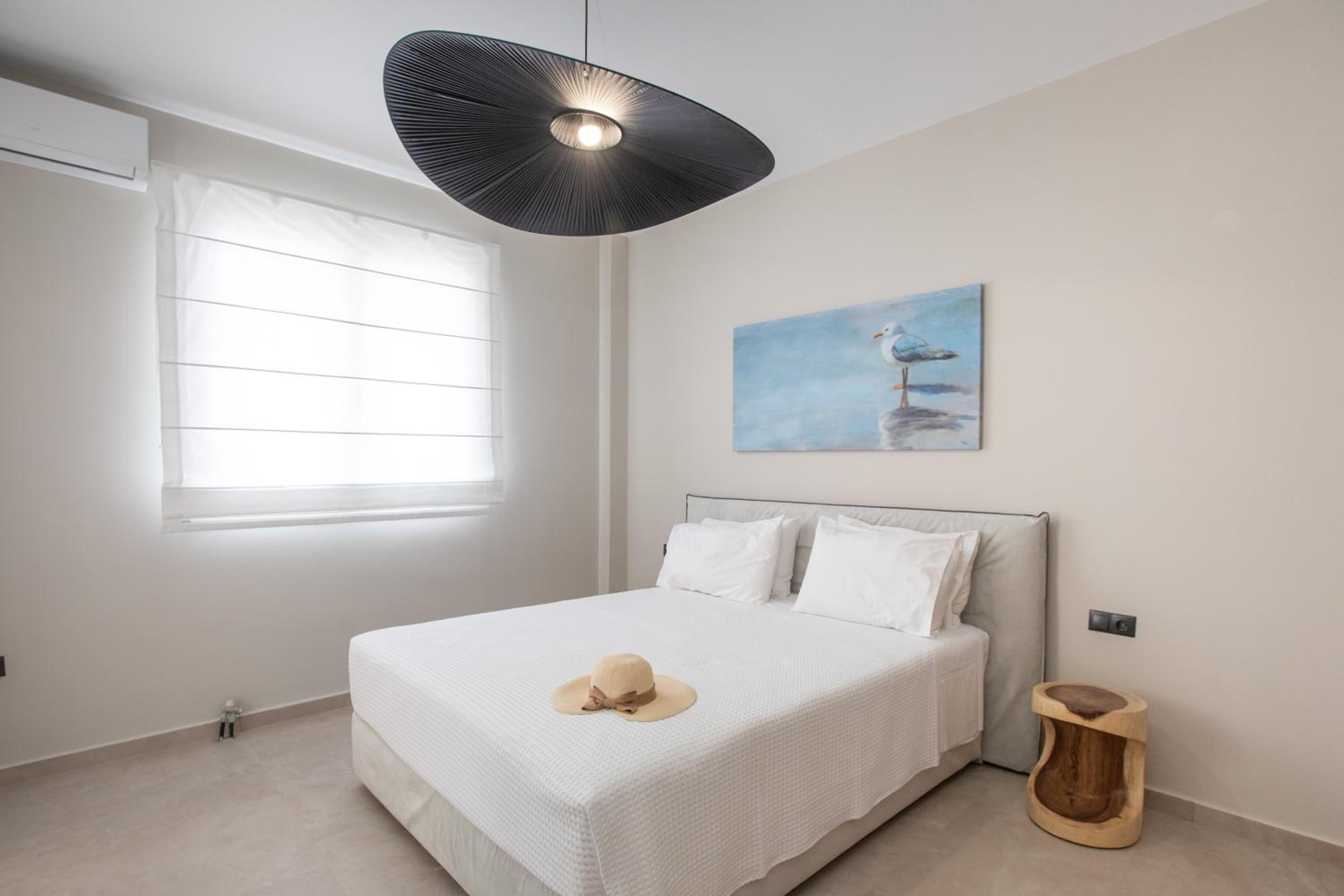 Two-Bedroom House - Photo 26