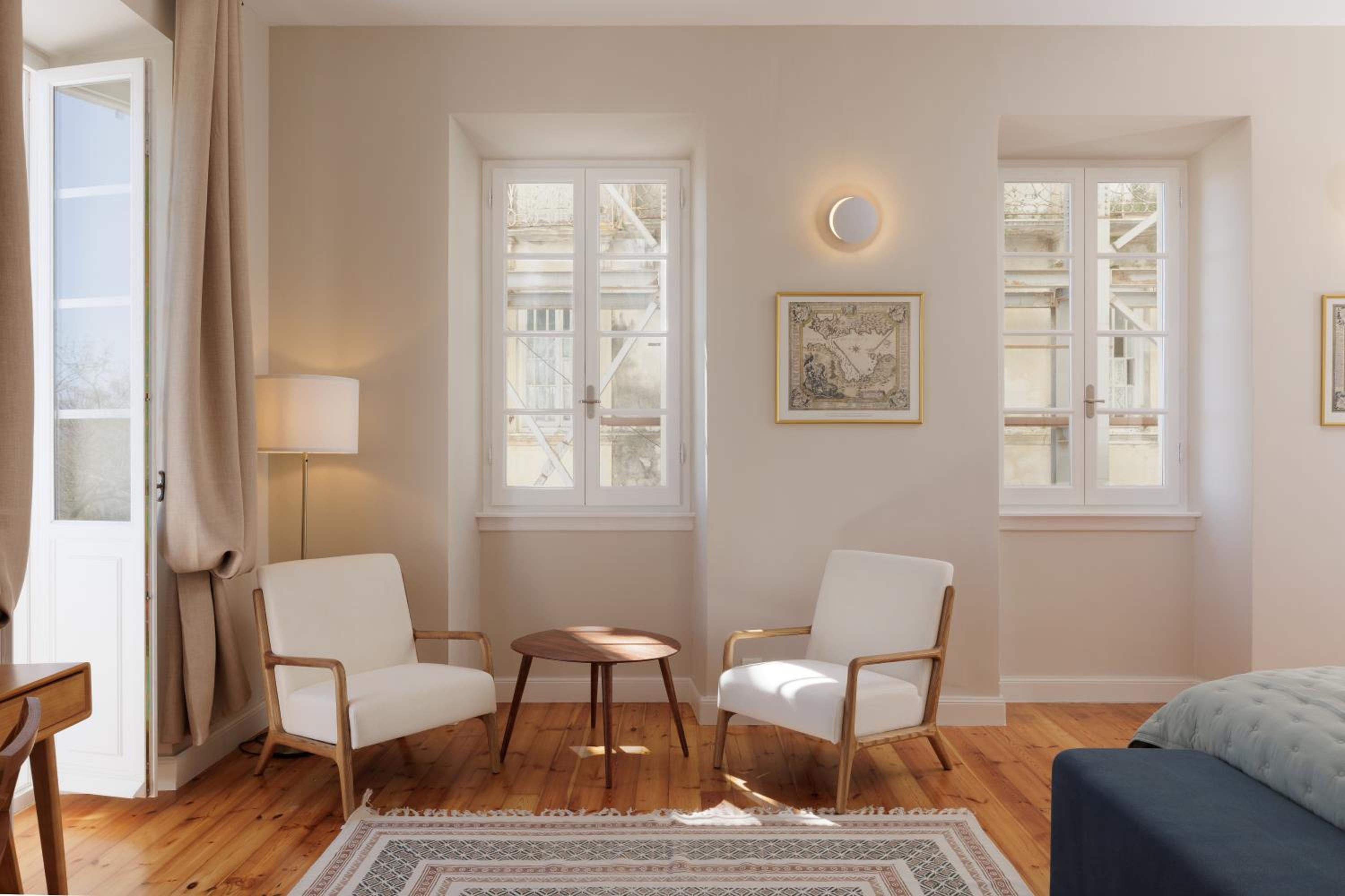 King Suite with Balcony photo 3