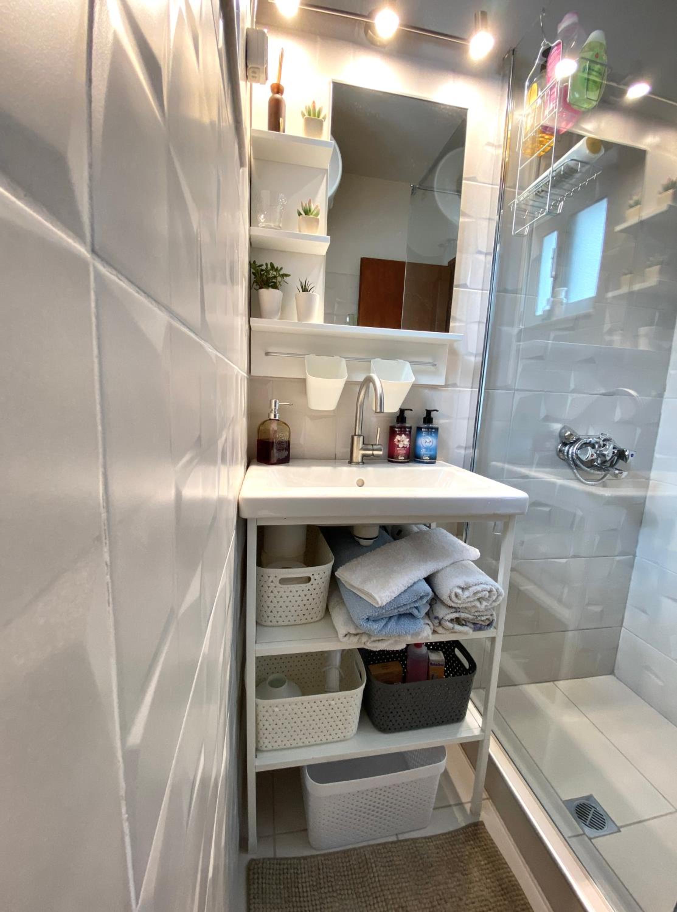 One-Bedroom Apartment - Photo 32