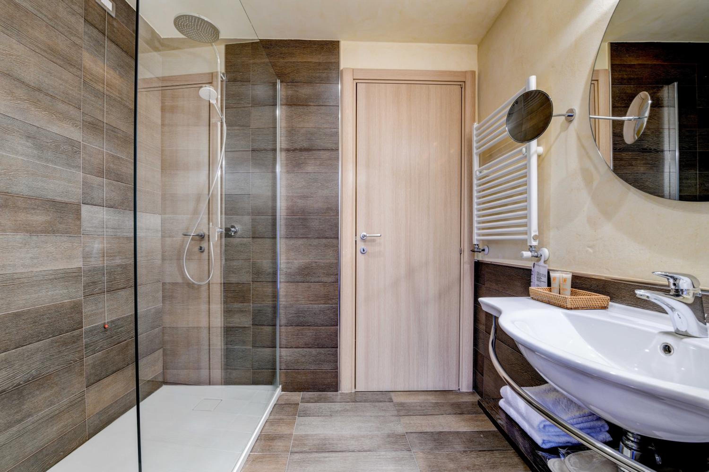 Quadruple Room - Photo 3